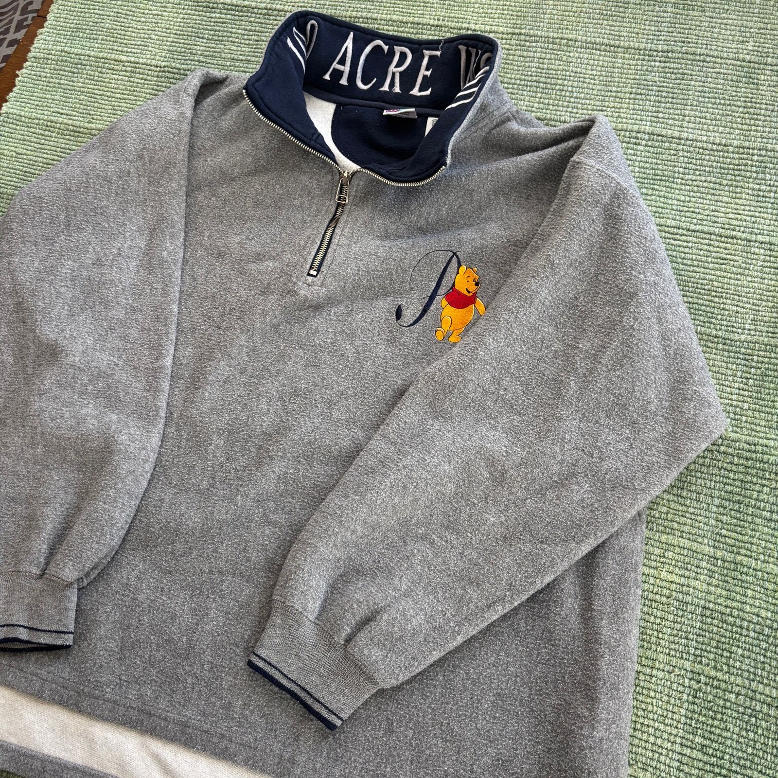 Vintage Vintage Winnie The Pooh Gray Fleece Quarterzip Sweatshirt Size US XL / EU 56 / 4 - 8 Thumbnail