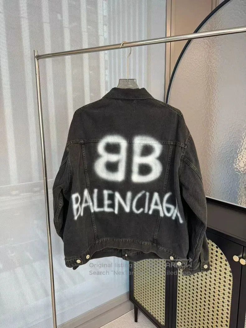 Balenciaga Balenciaga Luminous Double B Denim Jacket XS. Size US XS / EU 42 / 0 - 2 Thumbnail