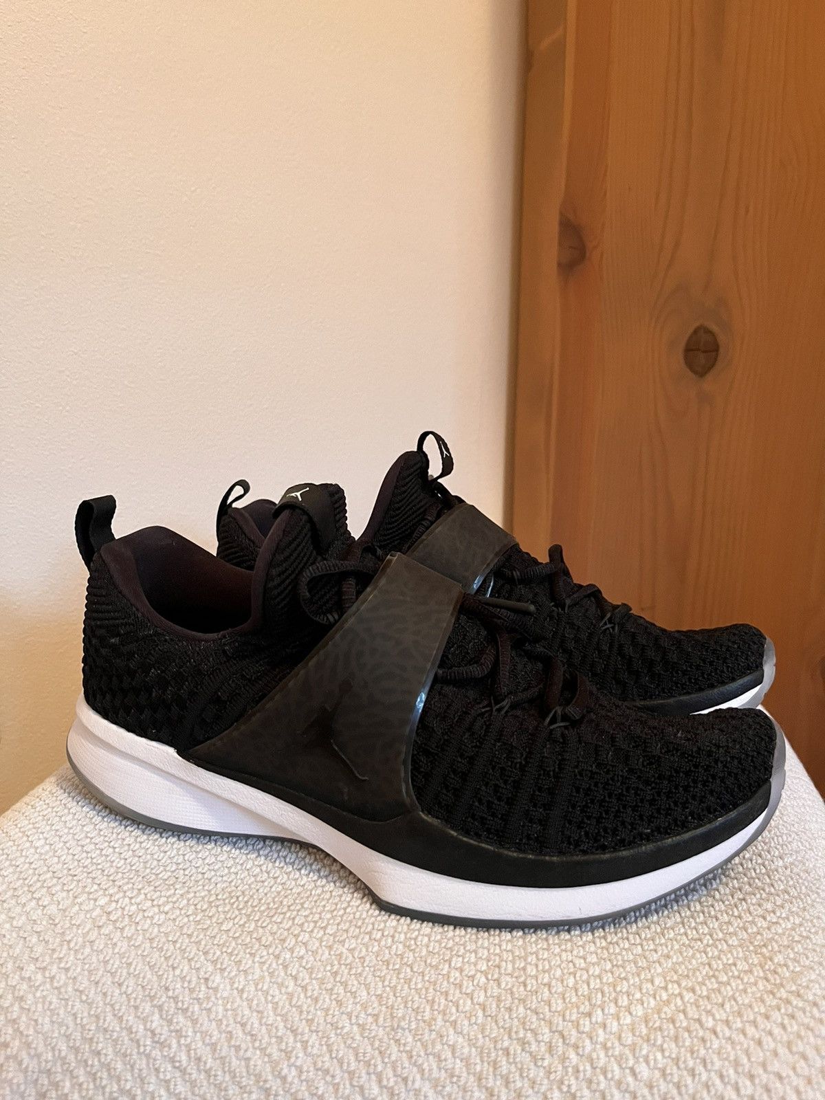 Nike nike jordan trainer 2 flyknit 921210-010 Size US 8.5 / EU 41-42 - 3 Thumbnail
