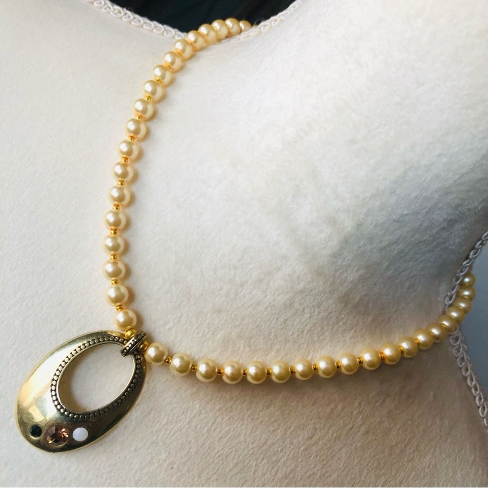 Handmade Handcrafted repurpose stone open raindrop Pearl necklace Size ONE SIZE - 1 Thumbnail