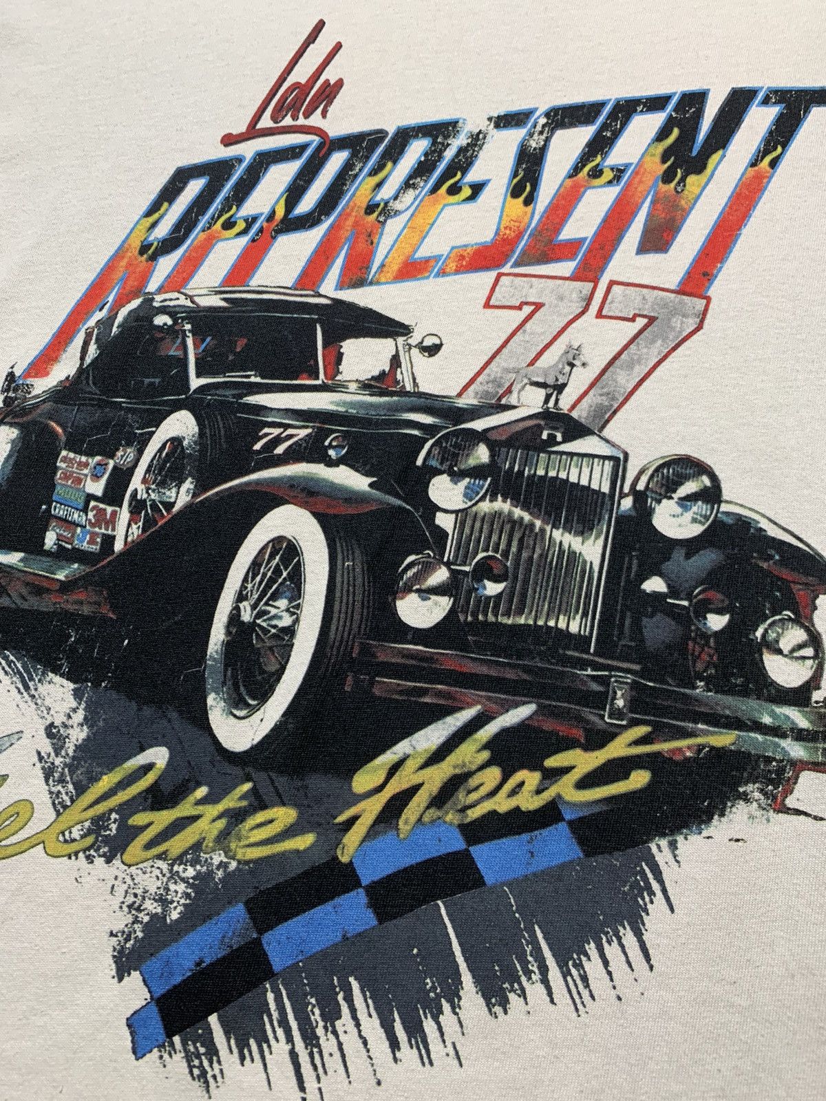 Represent Clo. REPRESENT Feel The Heat T-Shirt Size US XL / EU 56 / 4 - 5 Thumbnail