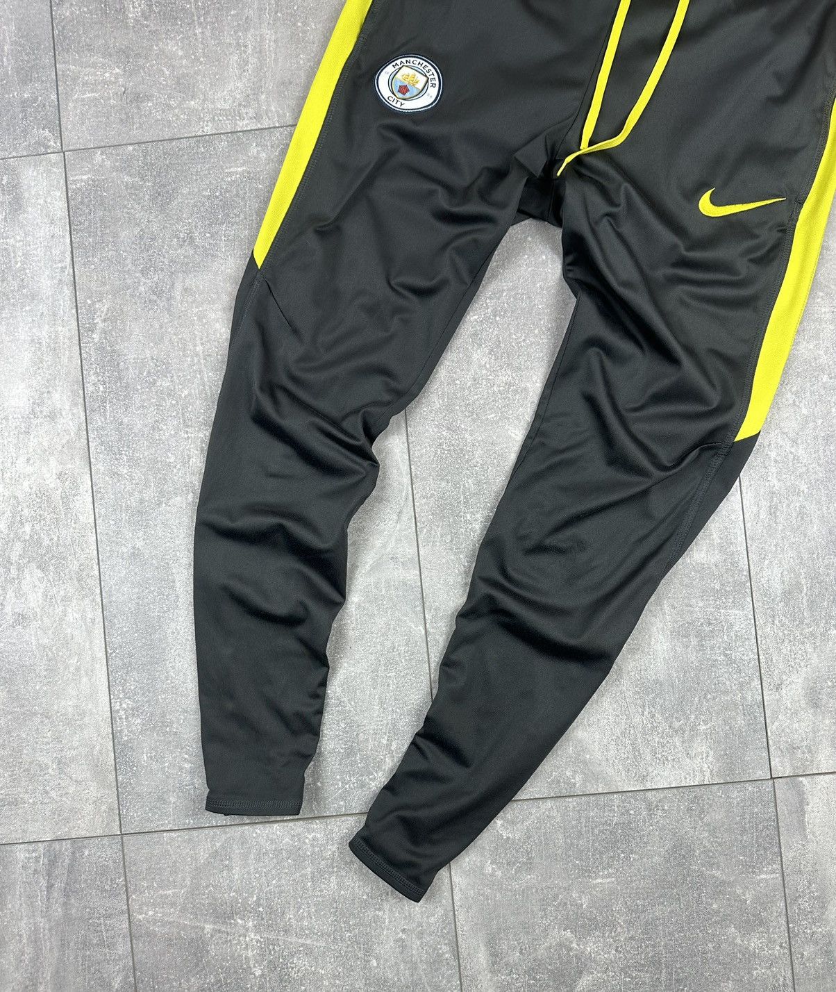 Nike Nike Manchester City Tracksuit Bottom Mens Pants Size US 32 / EU 48 - 2 Thumbnail
