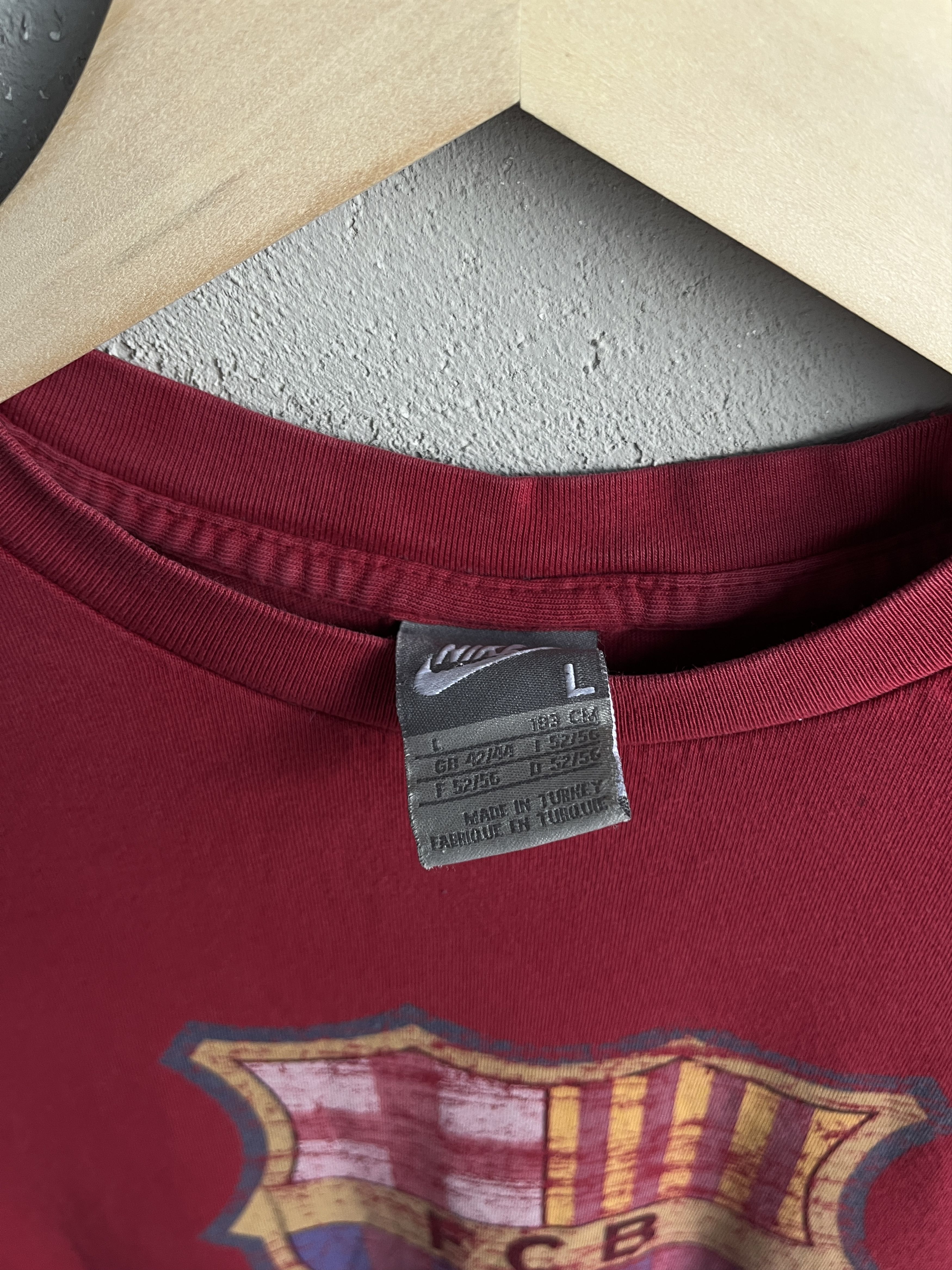 Other Nike Vintage Barcelona T-Shirt Soccer Jersey Football L Size US L / EU 52-54 / 3 - 4 Thumbnail