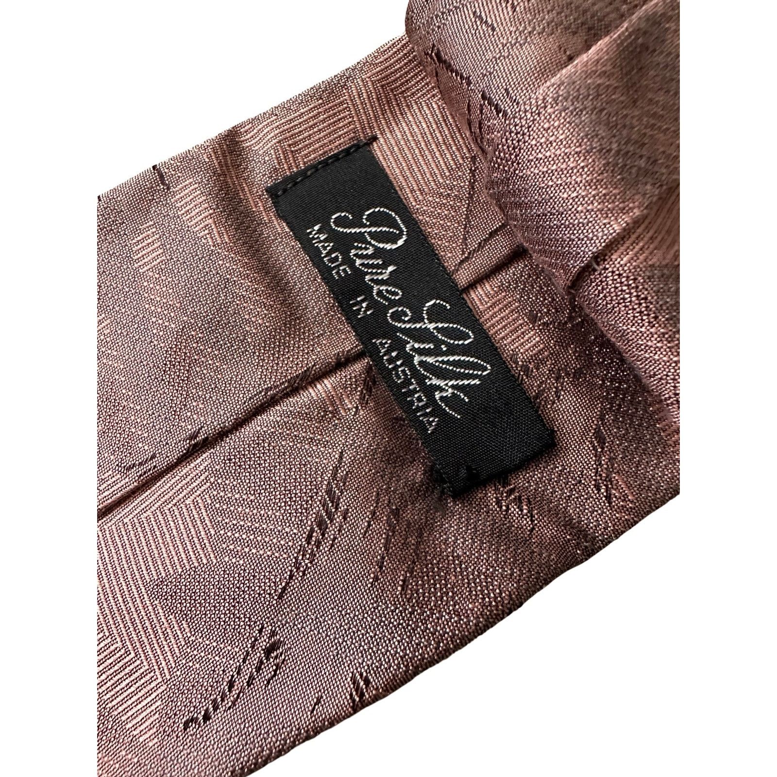 Vintage Vintage Pink Bamboo Silk Necktie Size ONE SIZE - 3 Thumbnail