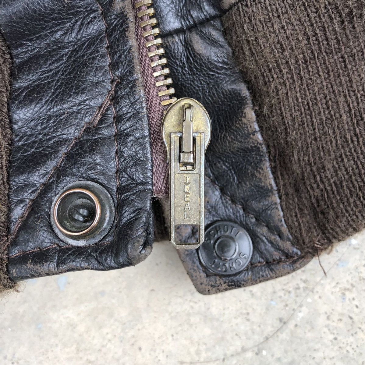 Schott VTG Schott Bros Leather Bomber flight Jacket Type 85 19-MS Size US M / EU 48-50 / 2 - 20 Thumbnail