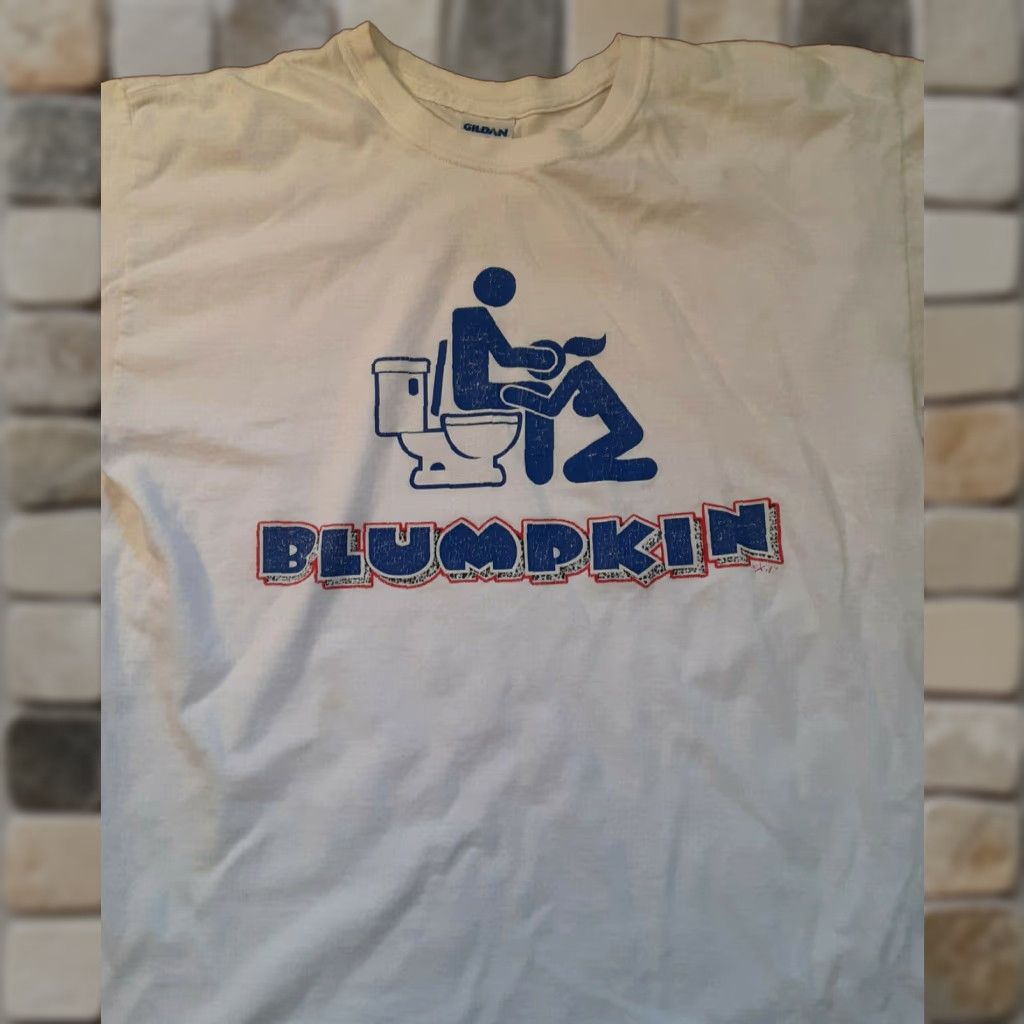 Gildan VINTAGE Blumpkin dirty funny tshirt Gildan size Large Mens White Short Sleeve Graphic T-Shirt 26in long 20in pit to pit Funny Size US L / EU 52-54 / 3 - 1 Thumbnail