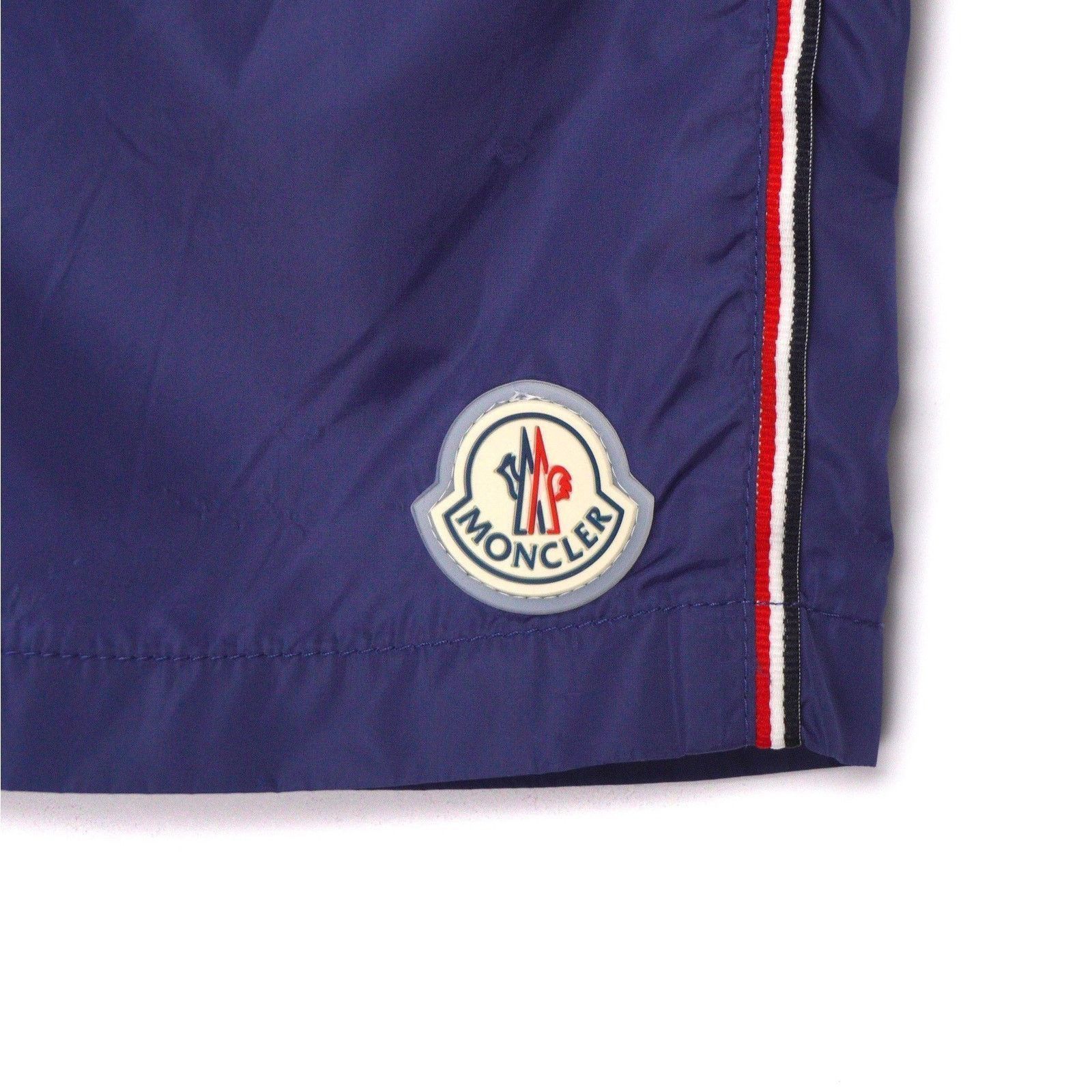 Moncler Moncler Solid Nylon Logo Boxer w/ Stripe Shorts Size US 32 / EU 48 - 6 Thumbnail