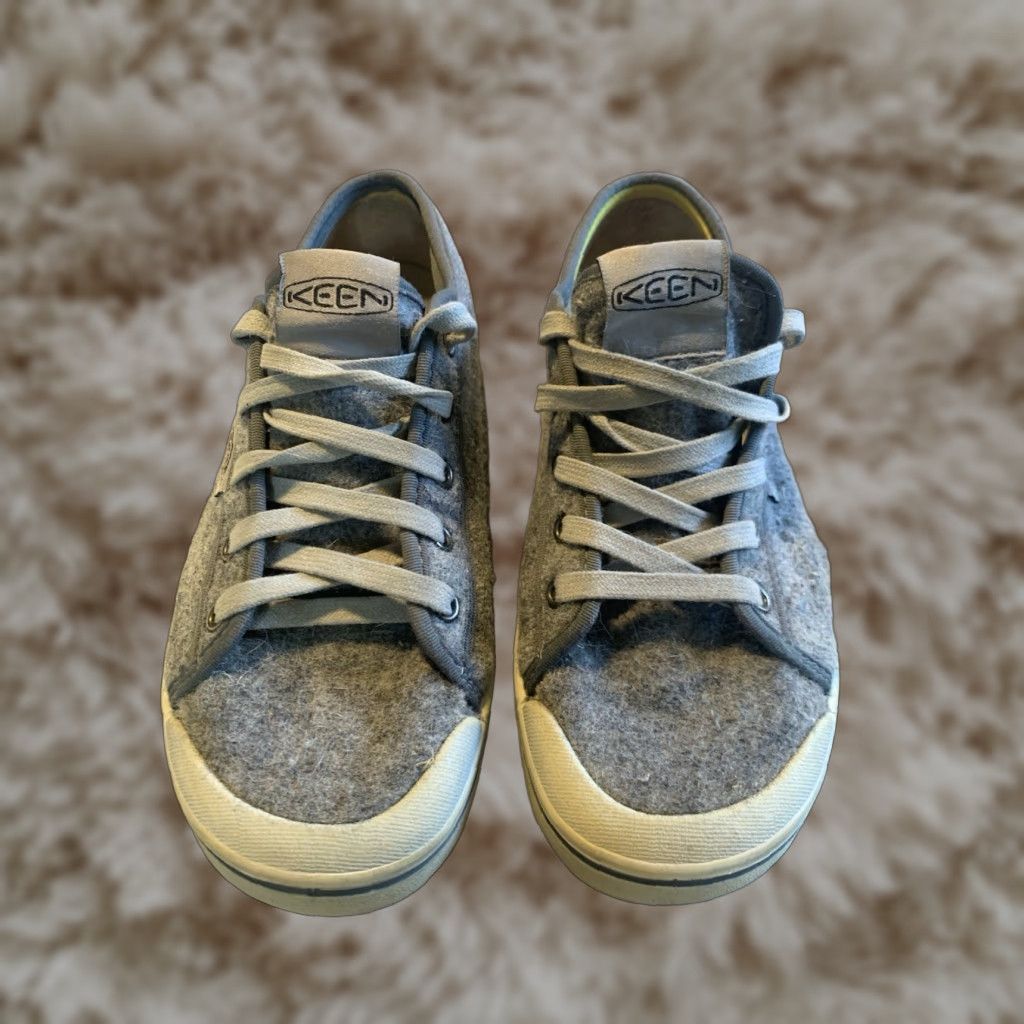 Keen Womens 7 Wide Elsa Lite Felt Sneakers Gray Lace Up Low Top Casual Walking Shoe W