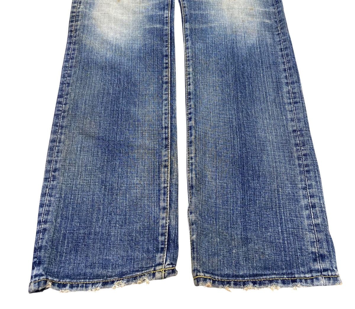 Japanese Brand Japanese Brand Light Faded Wash Style Straight Leg Jeans Size US 30 / EU 46 - 5 Thumbnail