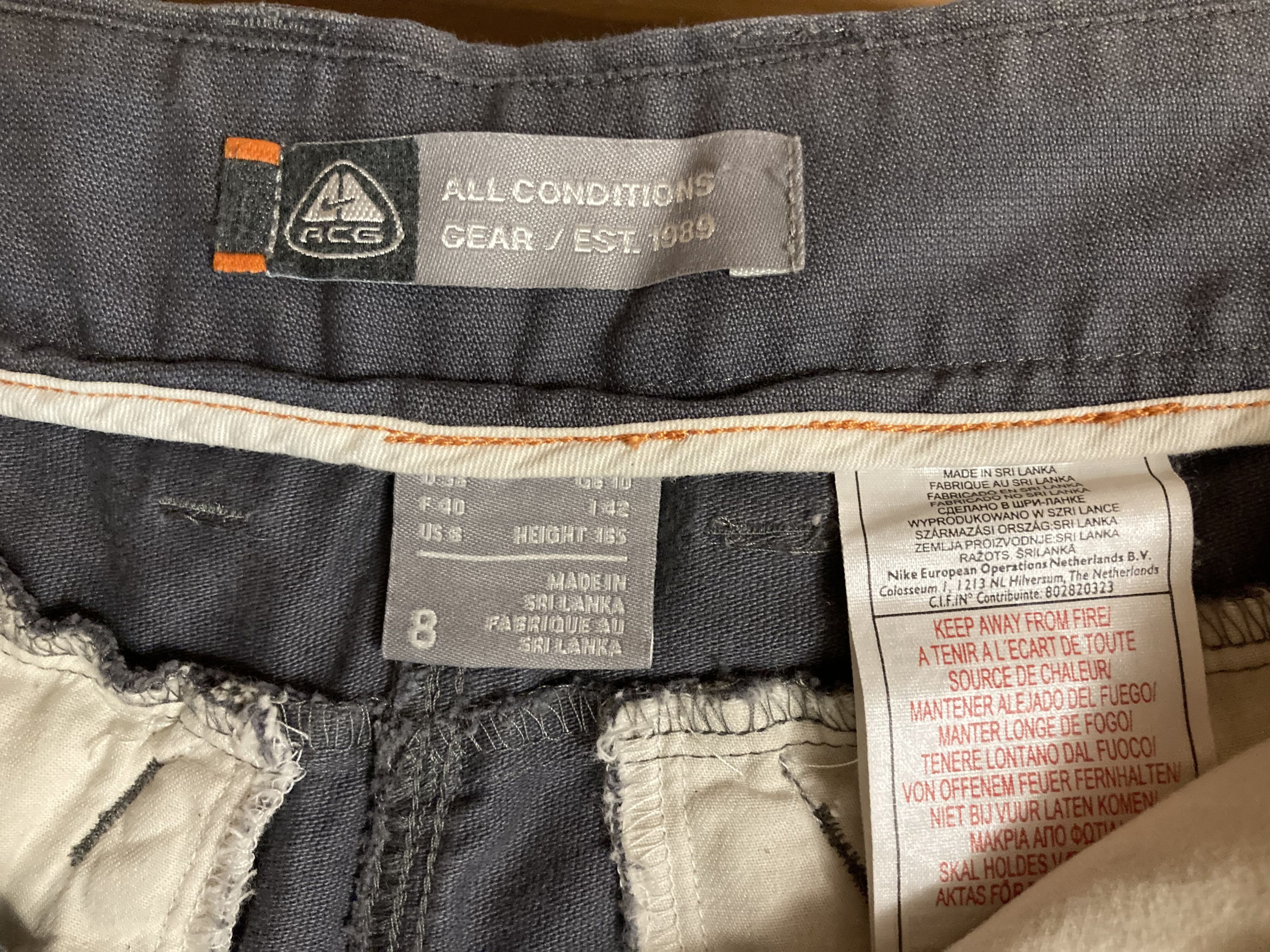Nike ACG Vintage Y2K Nike ACG Women's Cargo Utility Skirt, Size 30" / US 8 / IT 44 - 9 Thumbnail