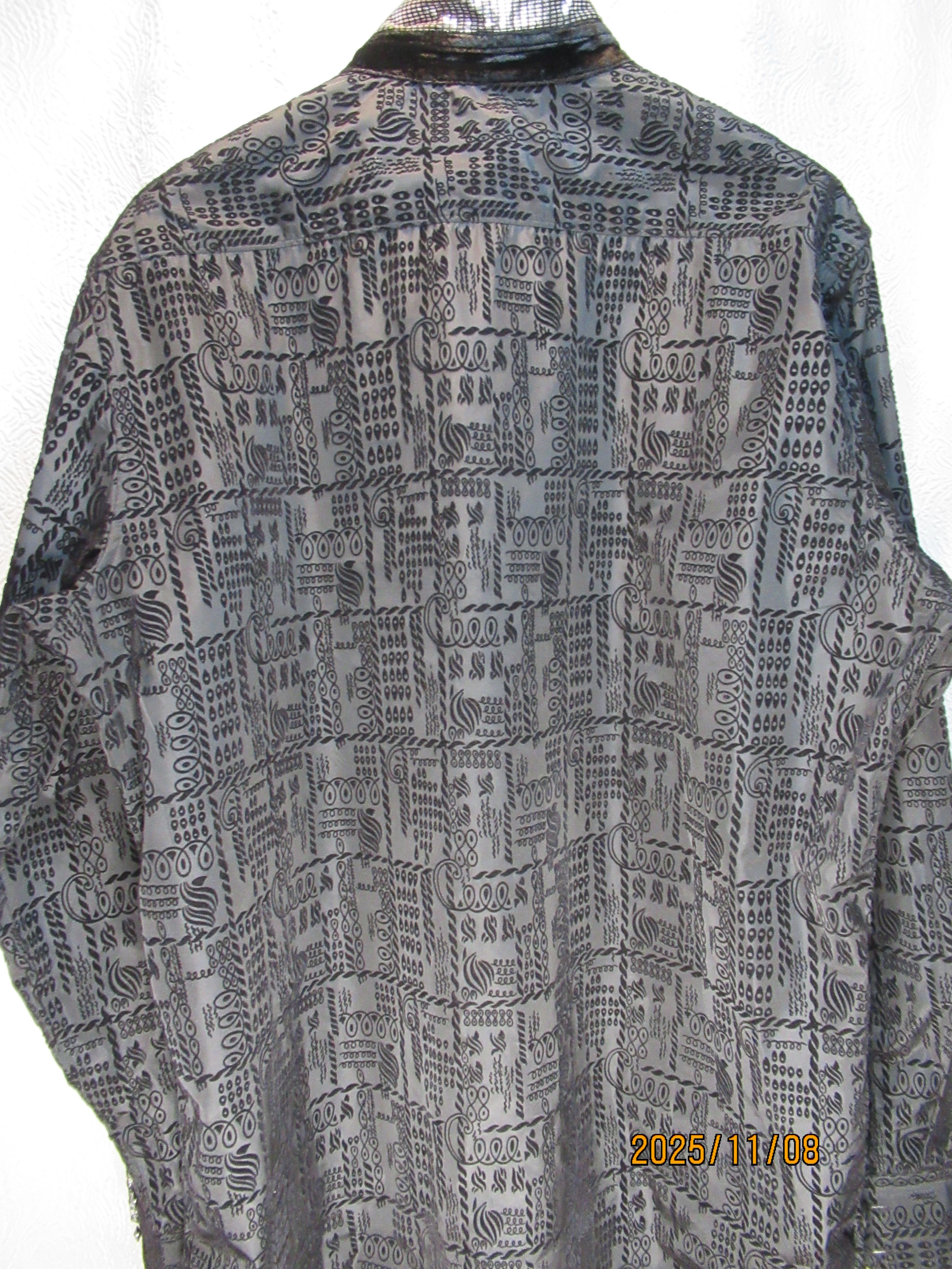 Robert Graham Limited Edition Size US L / EU 52-54 / 3 - 3 Thumbnail