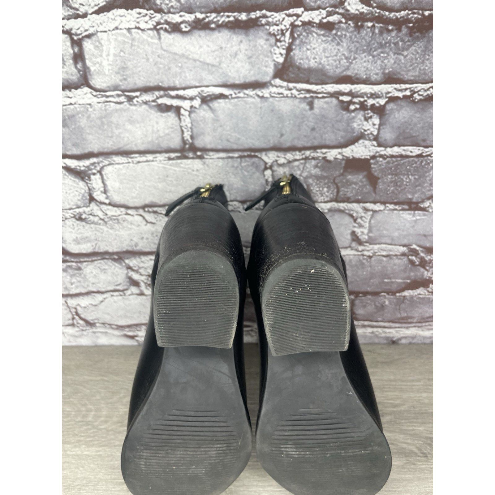 Nisolo Nisolo Black Leather Ankle Back Zip Heel Booties Boots Women Size US 9 / IT 39 - 8 Thumbnail