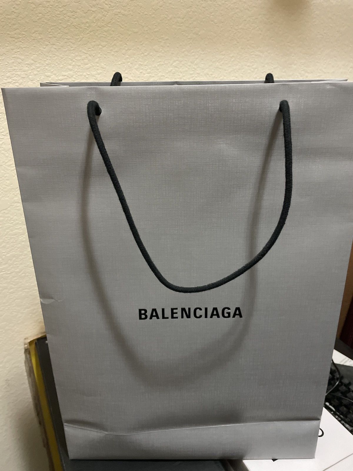 Balenciaga Balenciaga T-Shirt Size US S / EU 44-46 / 1 - 7 Thumbnail