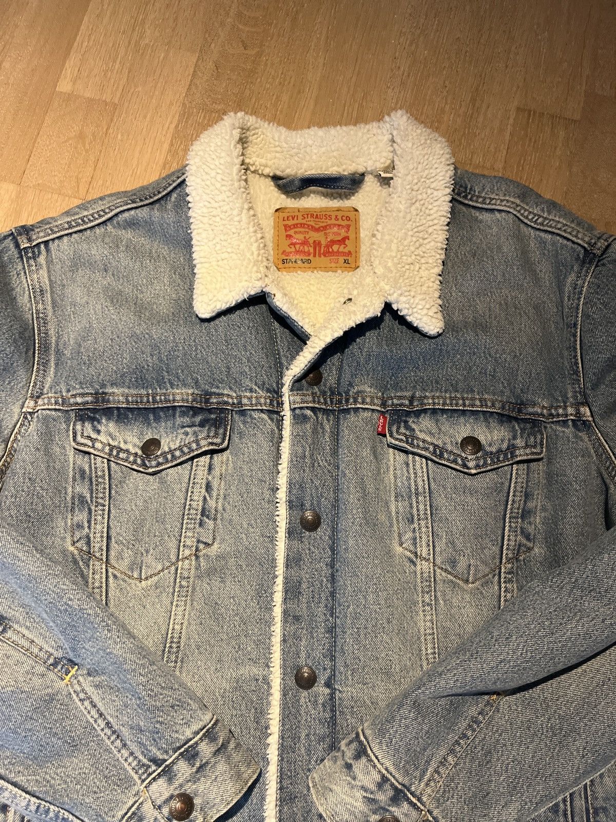 Levi's Levis Sherpa Trucker Jacket Light wash Size US XL / EU 56 / 4 - 2 Thumbnail