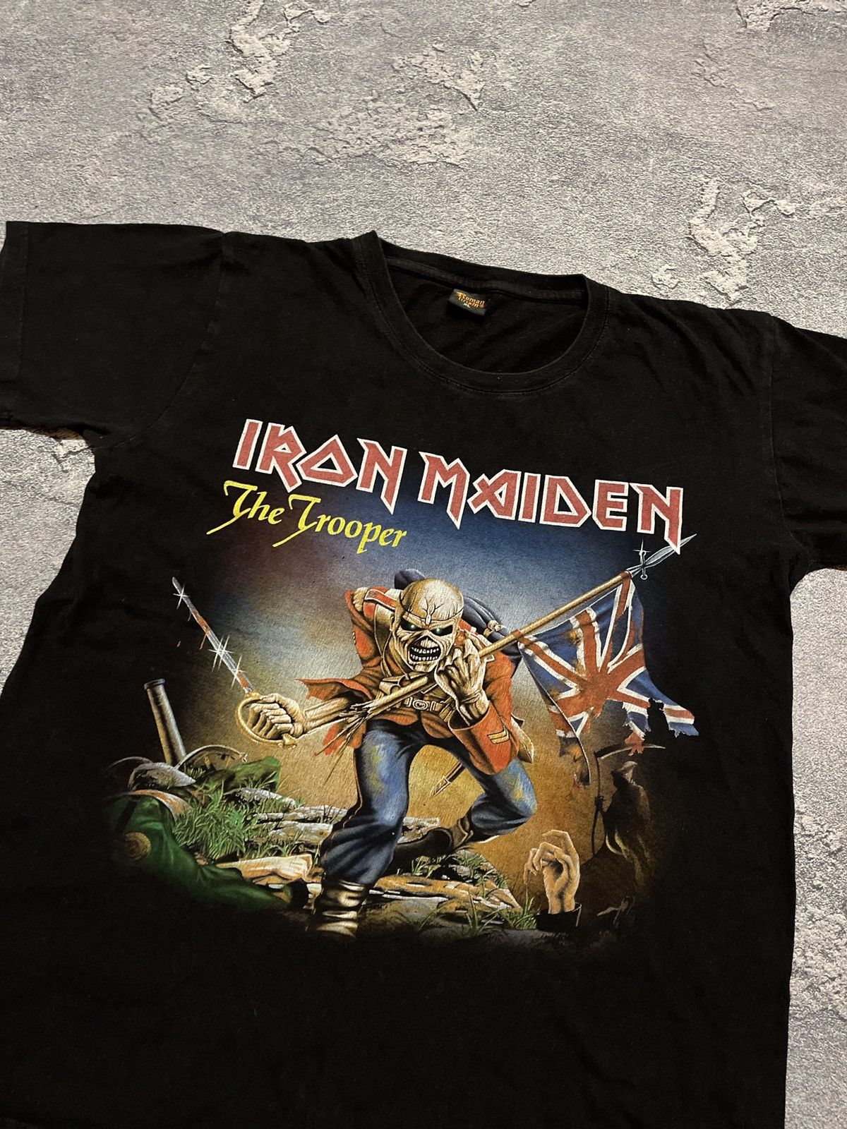 Band Tees × Iron Maiden × Vintage Vintage 00s Iron Maiden The Trooper Graphic Faded Merch Tee Size US XL / EU 56 / 4 - 2 Thumbnail