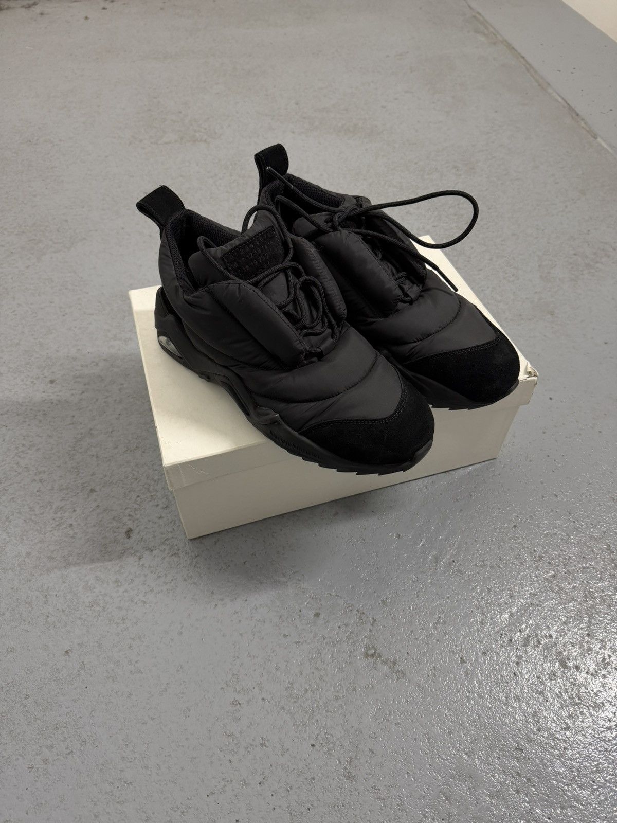 Maison Margiela Maison Margiela Puffer Future Low Sneakers With Box Size US 10 / EU 43 - 1 Thumbnail