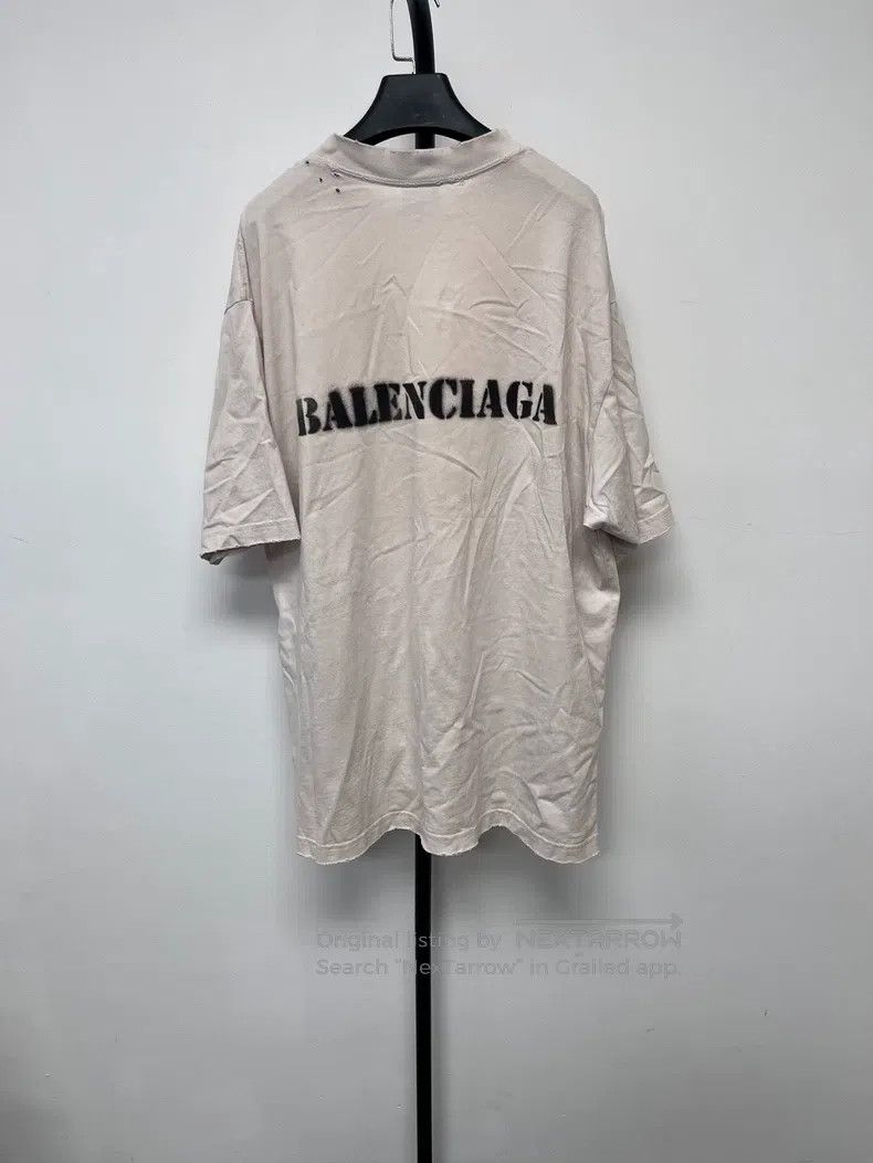 Balenciaga Balenciaga Letter Print Crew Neck Distressed Straight Shor Size US L / EU 52-54 / 3 - 2 Thumbnail