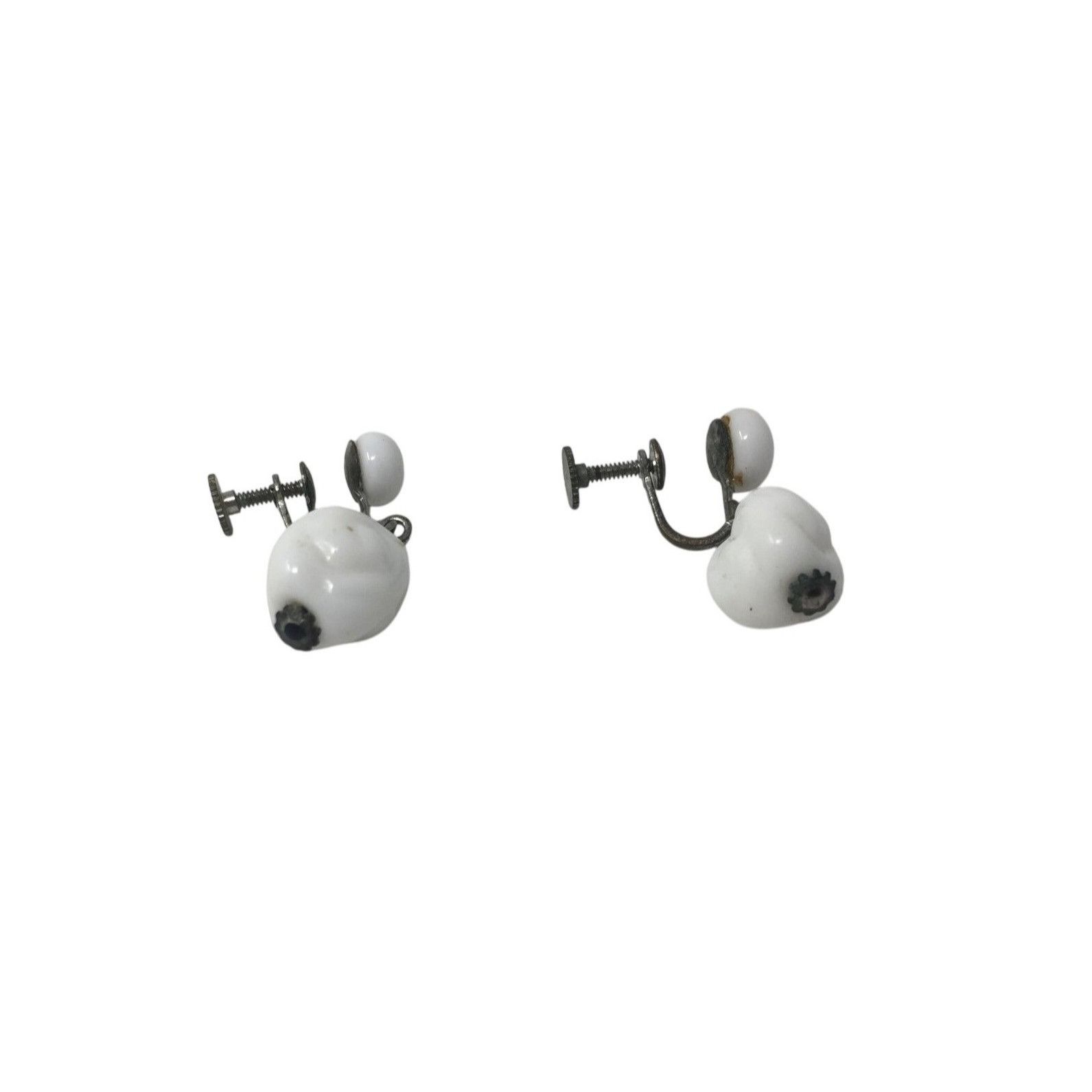 Other Vintage White Glass Bead Earrings with Screw Backs Size ONE SIZE - 2 Thumbnail