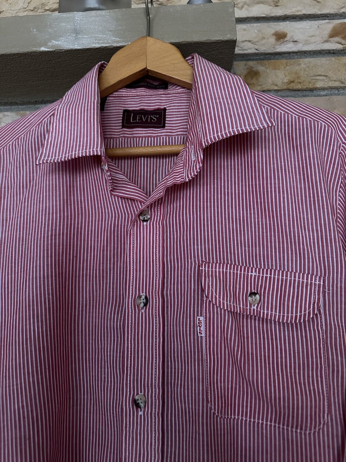 Levi's Vintage 90s Levi’s Tailored for Men Striped Red Button Up Size US L / EU 52-54 / 3 - 3 Thumbnail