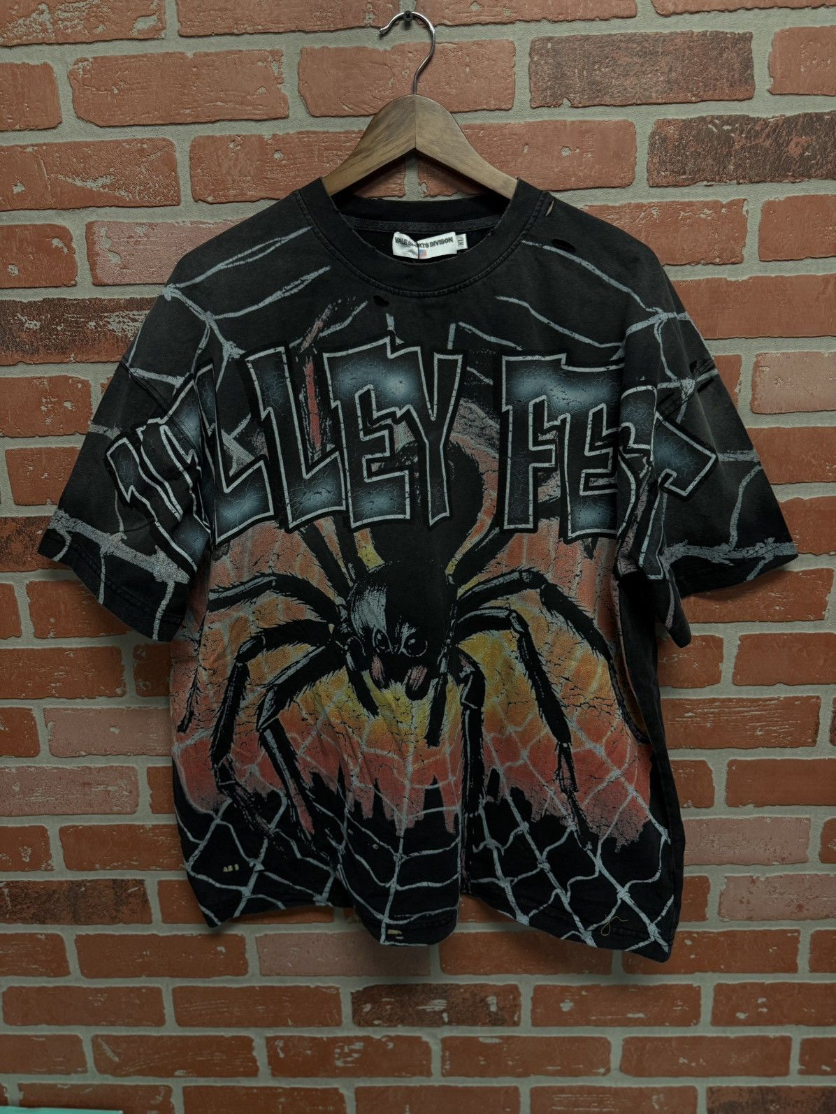 Vale Vale Valley Widow Web Tee Shirt Size XL Brand New Size US XL / EU 56 / 4 - 3 Thumbnail