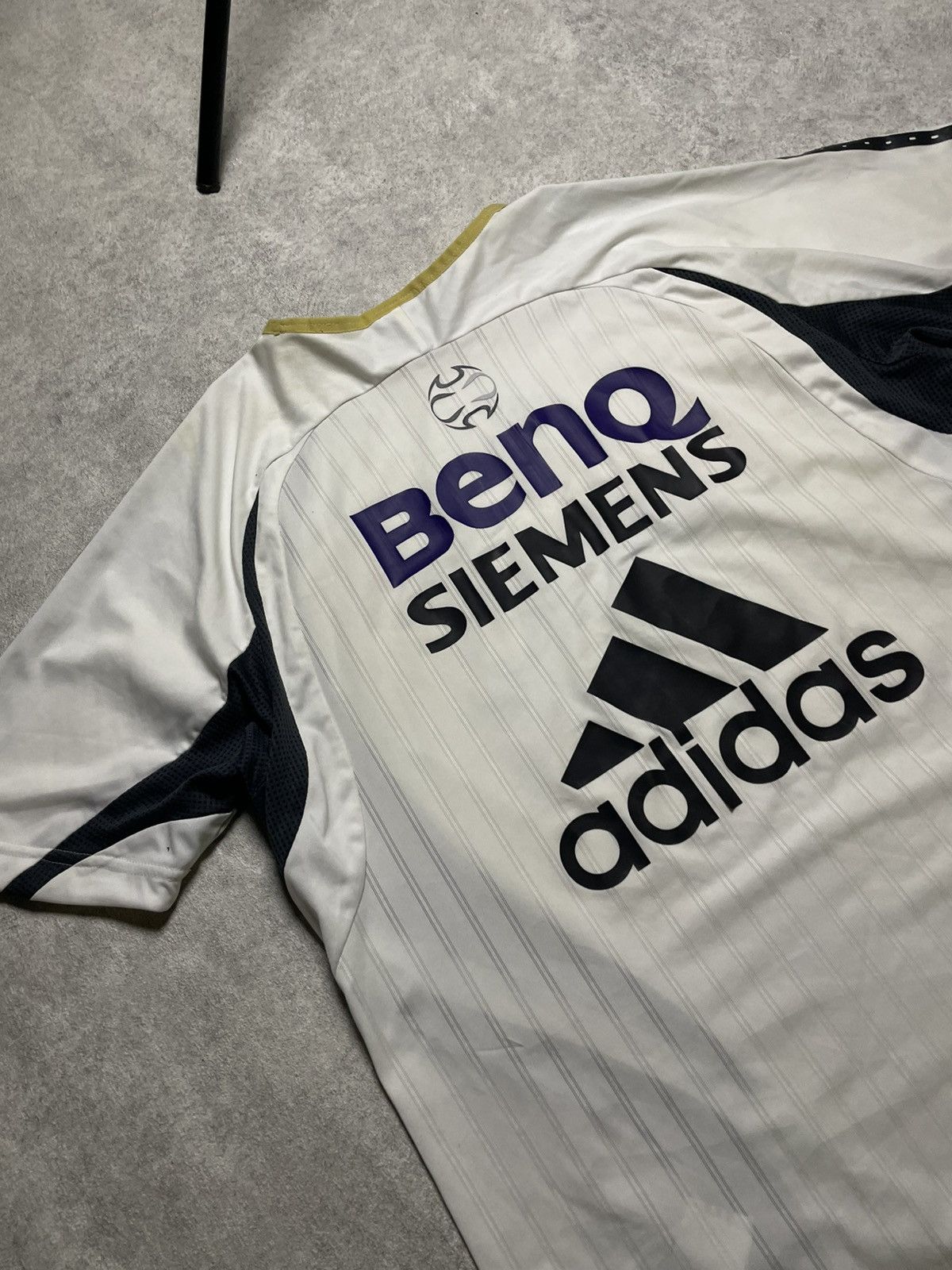 Adidas Real Madrid 2006-2007 home jersey soccer Adidas Size US L / EU 52-54 / 3 - 9 Thumbnail