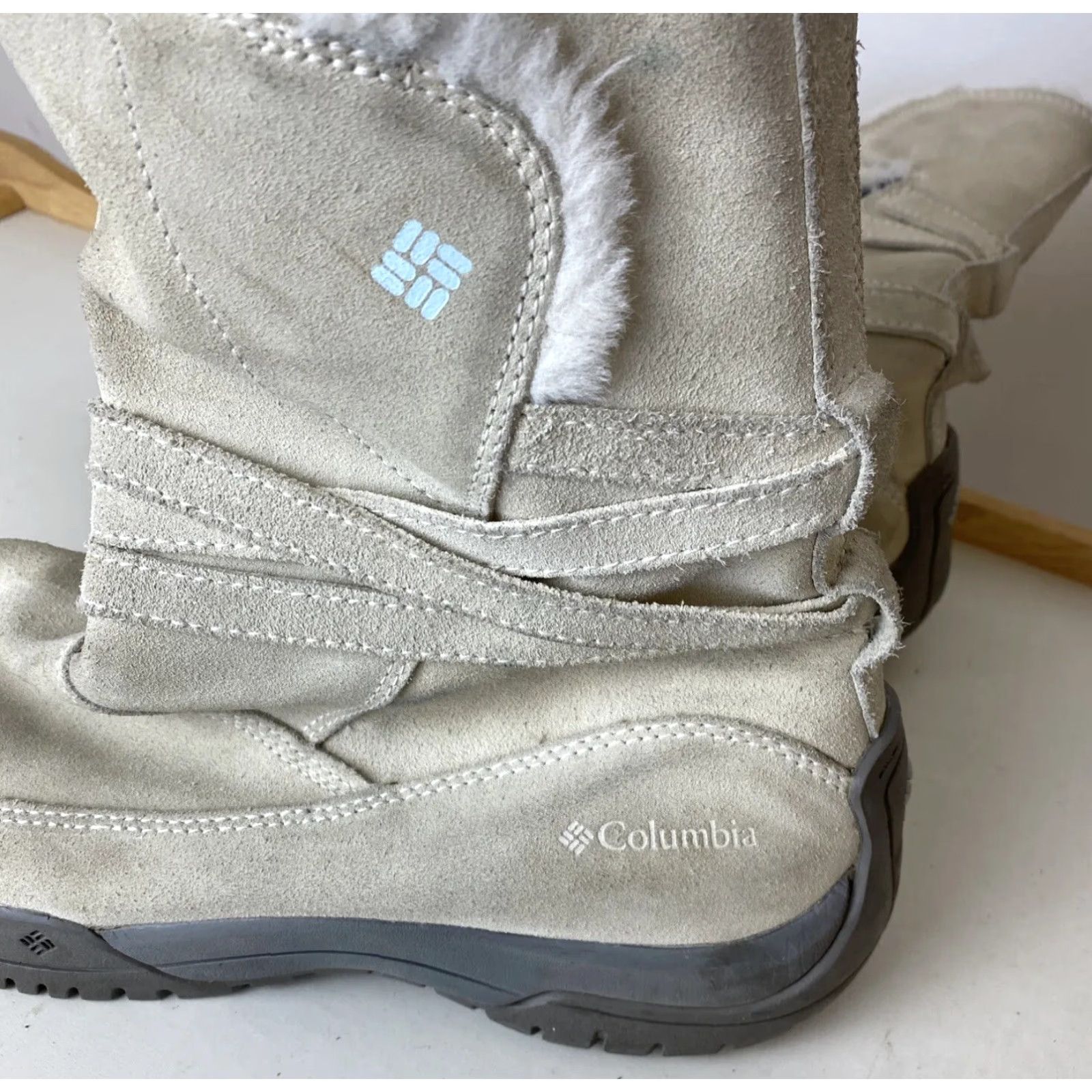Vintage Columbia Womens Ice Maiden II Tan Leather Mid Calf Snow Boot Size 9 S1 Snow Boot Womens Tan Leather Mid Calf Columbia Ice Maiden II BL1513-920 Size US 9 / IT 39 - 5 Thumbnail