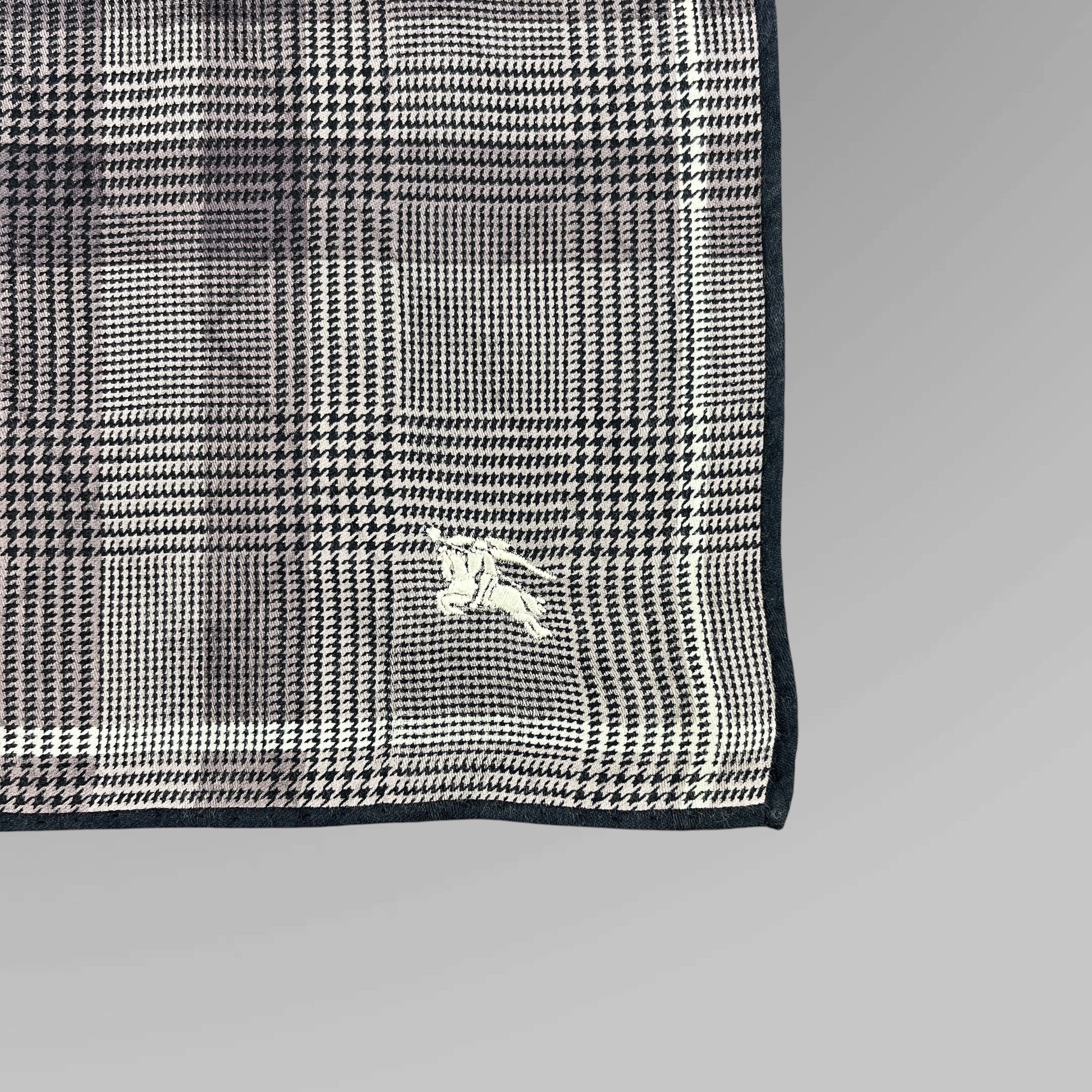Burberry Vintage Burberry Handkerchief / Bandana / Neckerchief B373 Size ONE SIZE - 3 Thumbnail