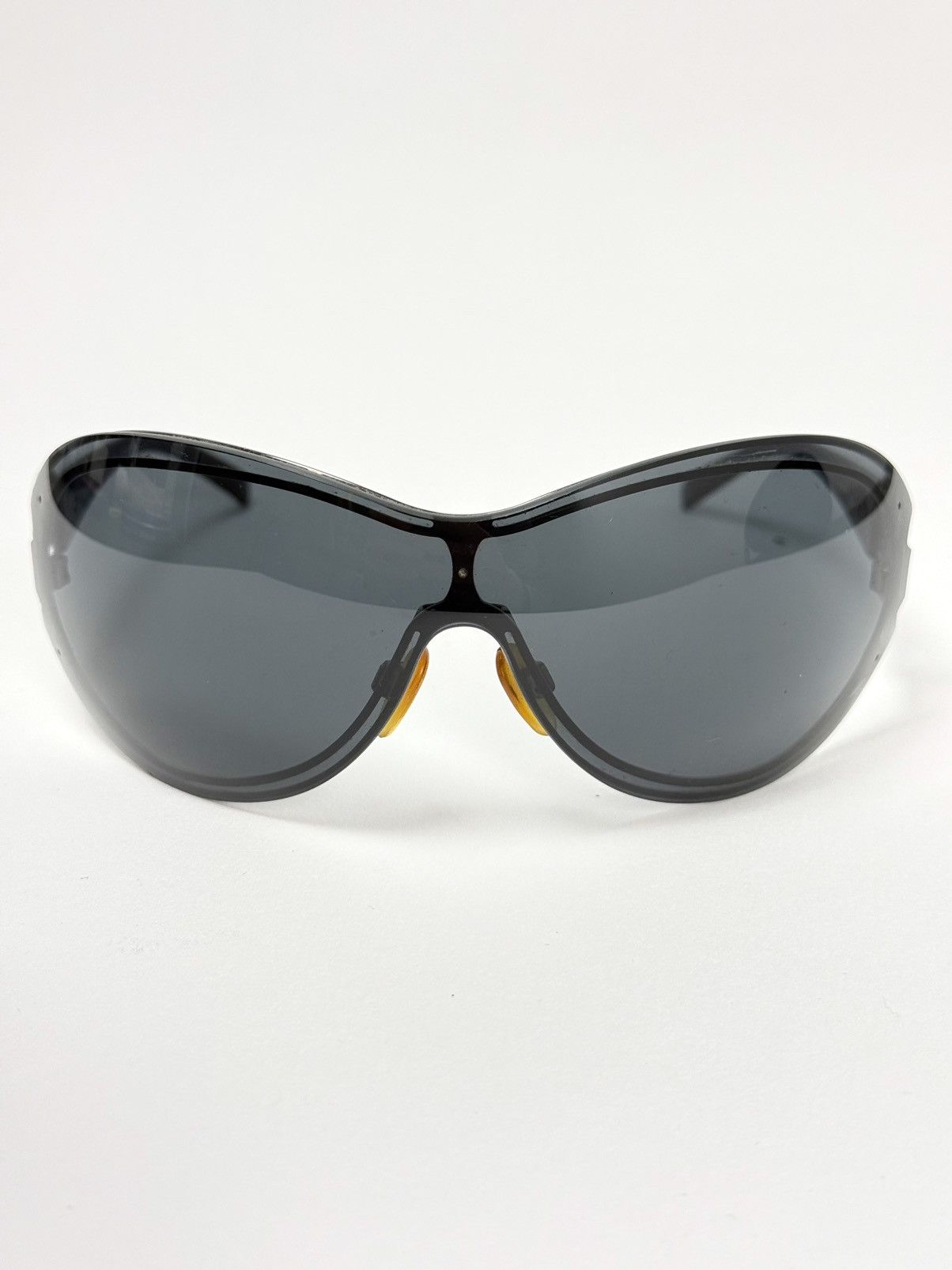 Chanel Y2K CHANEL LOGO BLACK SUNGLASSES Size ONE SIZE - 2 Thumbnail