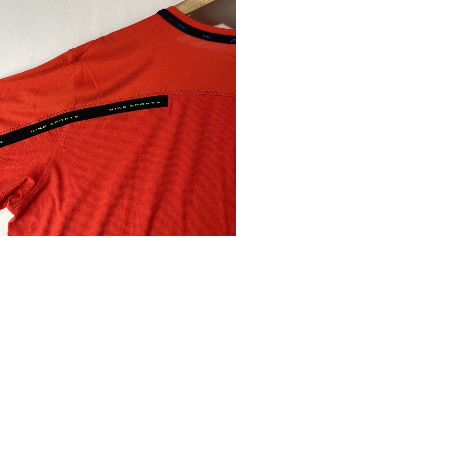 Nike Nike Sportswear T-Shirt Red Short Sleeve Men XXL, Dri-Fit, Logo, Crew Neck, Regular Fit, Worn Flaws Size US XXL / EU 58 / 5 - 9 Thumbnail