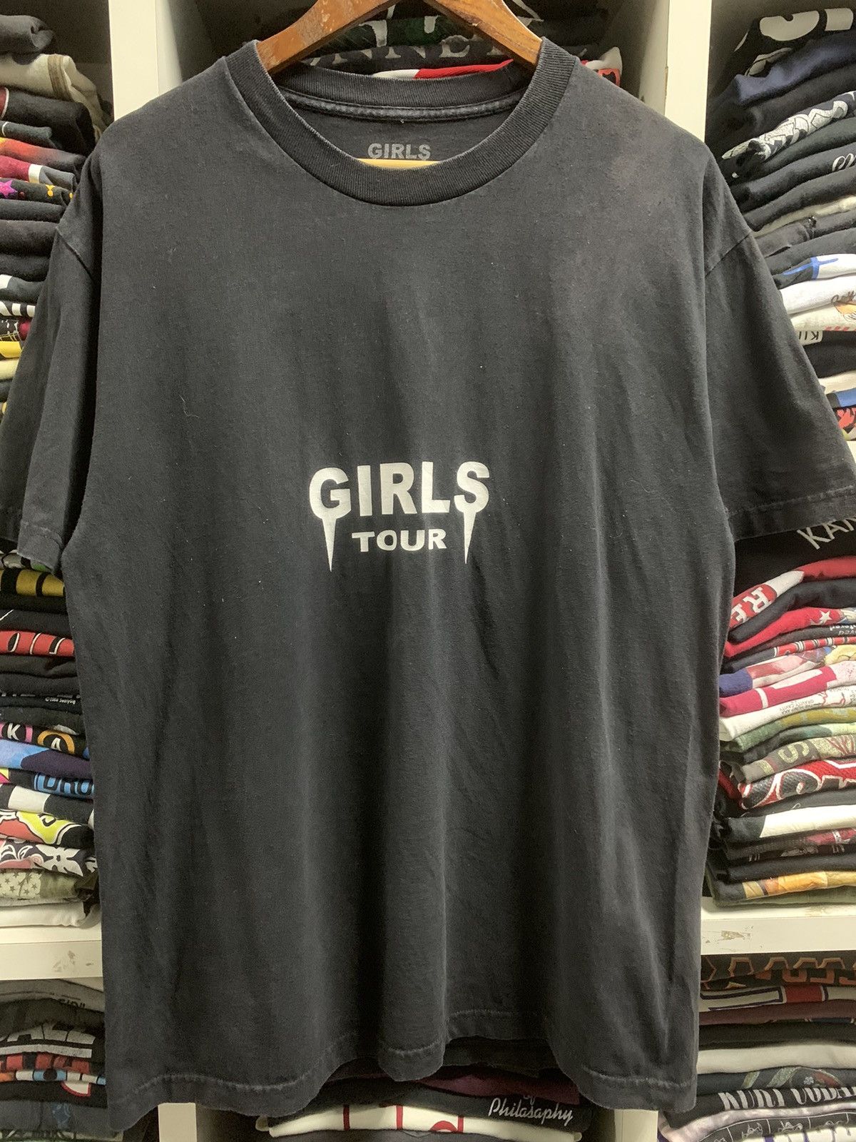 Band Tees Vintage Girls and Girl Rock Band Tour Size US L / EU 52-54 / 3 - 2 Thumbnail