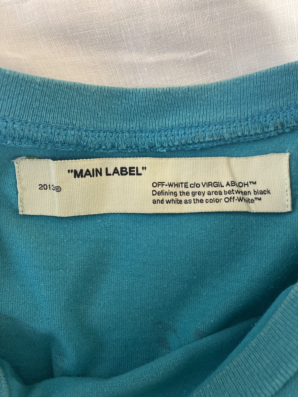 Off-White Off-White™ Turquoise Graphic Arrows Long Sleeve – Size L Size US L / EU 52-54 / 3 - 3 Thumbnail