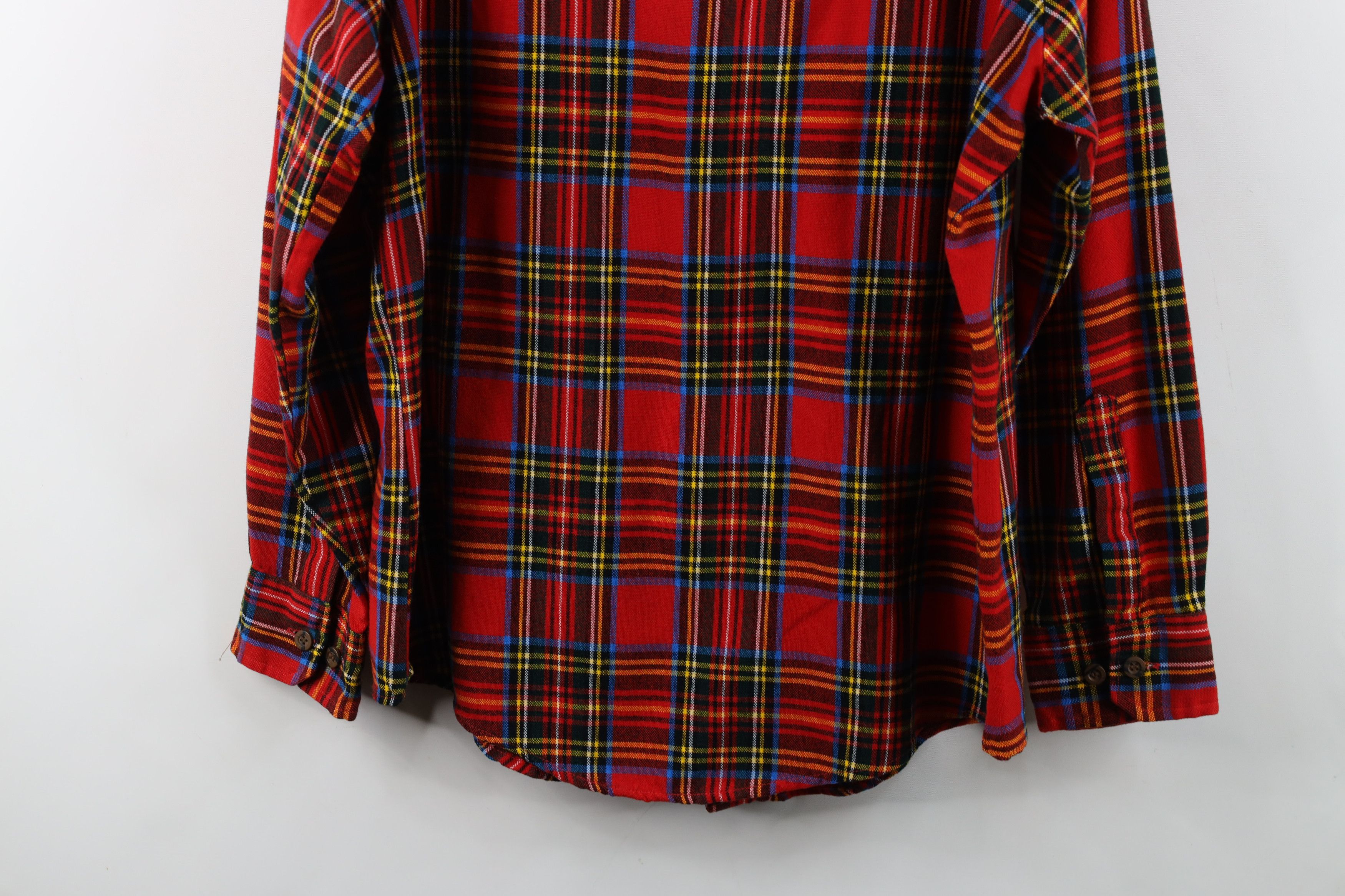 Vintage Vintage 70s Streetwear Knit Collared Button Shirt Plaid Size US L / EU 52-54 / 3 - 13 Thumbnail