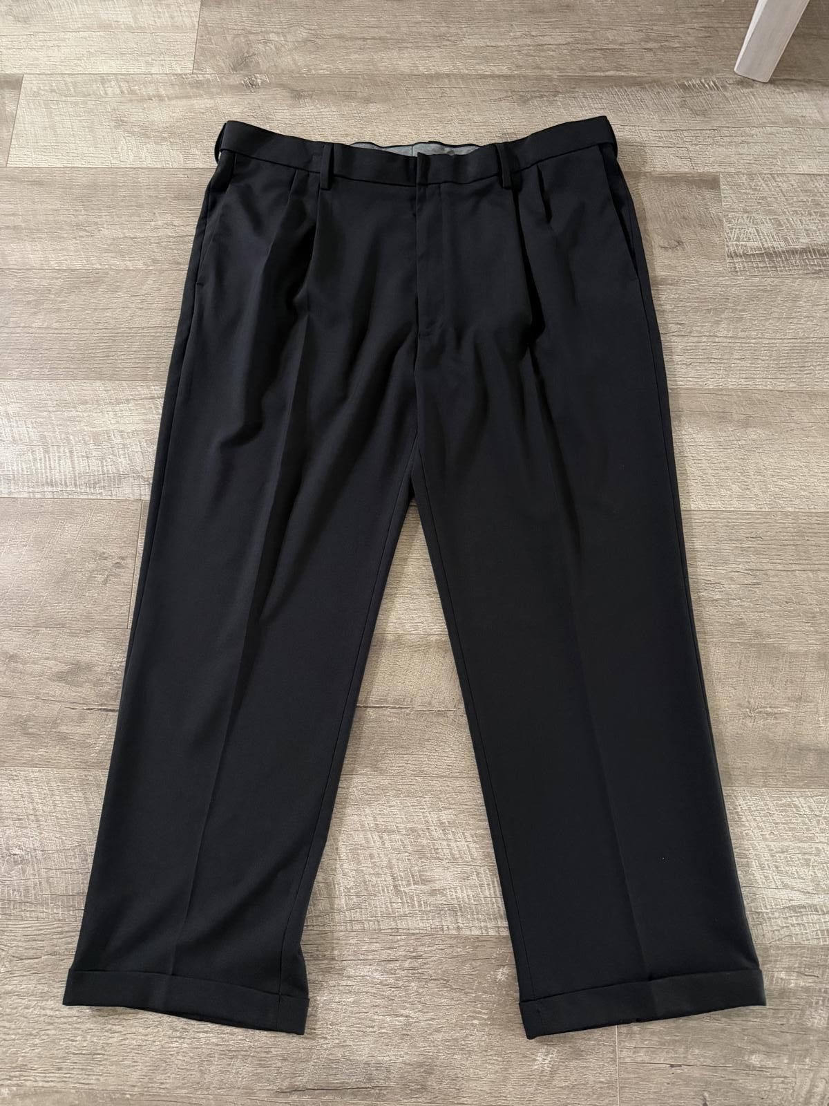 Haggar Haggar Classic Fit Dress Pant Size 48R - 8 Thumbnail