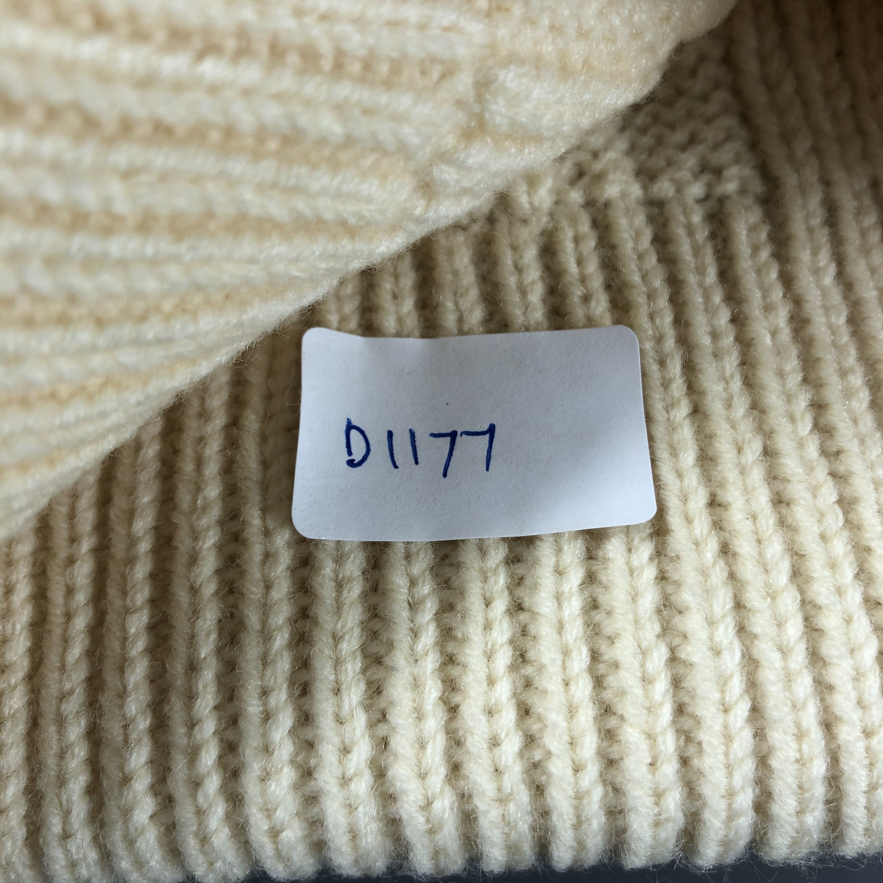 Vintage 23 Sport Aran Isle Beanie Snow Hat Snow Cap -D1177 Size ONE SIZE - 8 Thumbnail