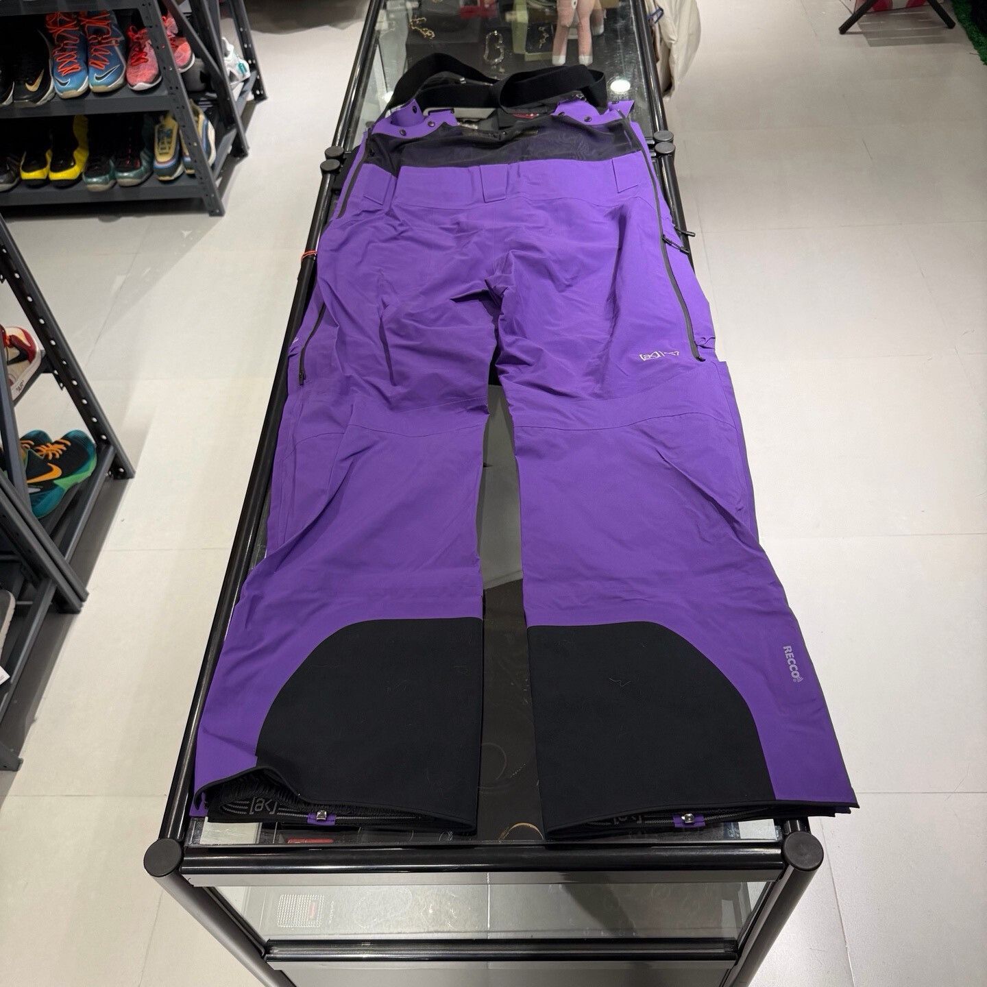 Burton BURTON AK457 GORE-TEX PRO Guide Ski Pants Size US 28 / EU 44 - 1 Thumbnail