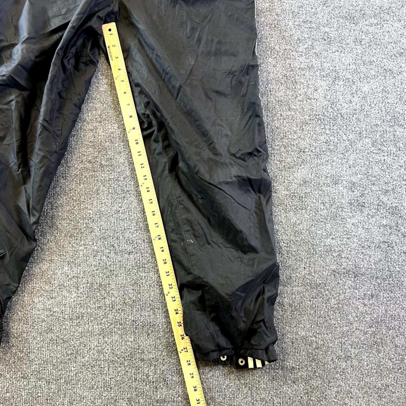 Adidas VINTAGE Adidas Track Pants Mens Large Black Side Snap Button Performance Size US 33 - 4 Thumbnail