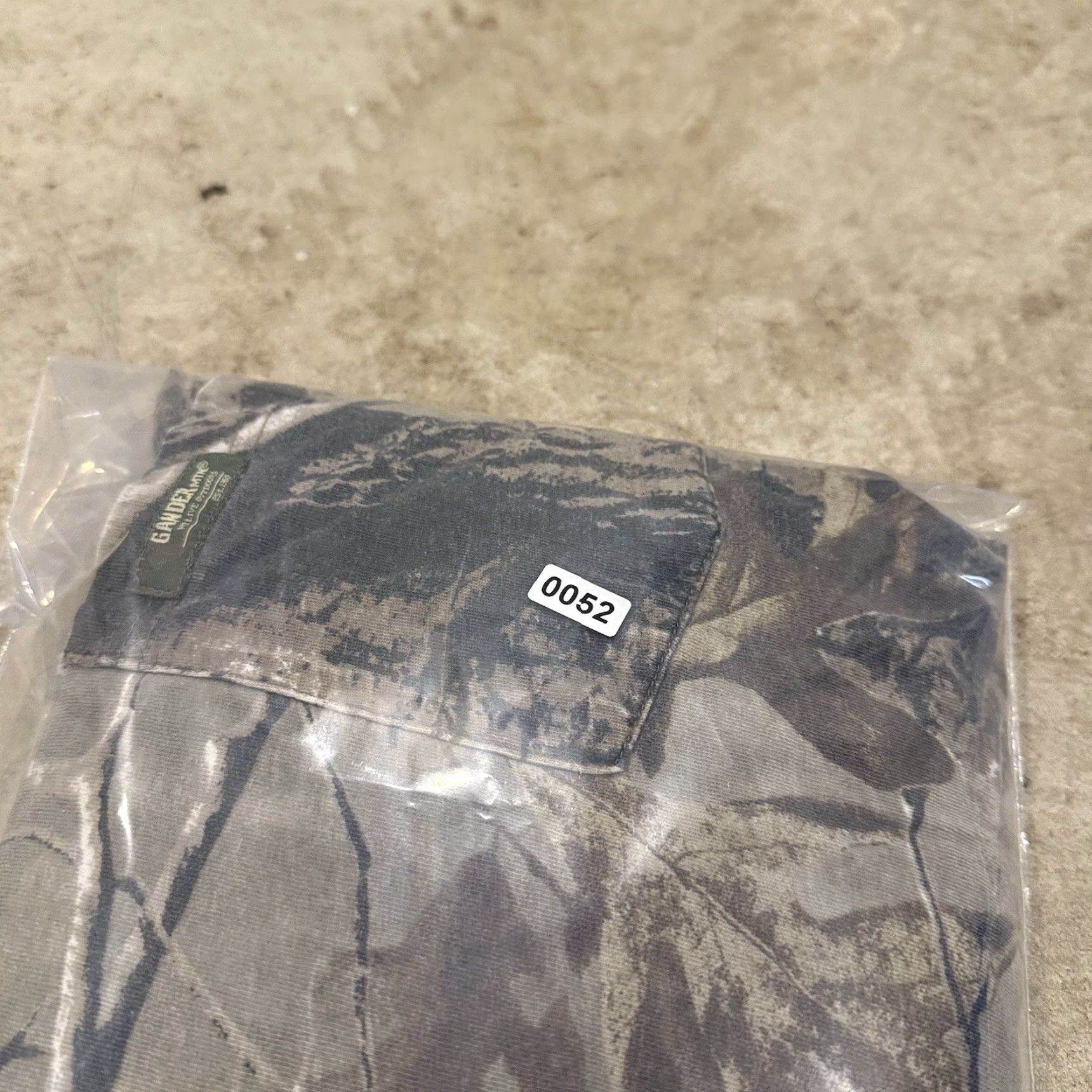 Realtree Gander Mountain Guide Series Shirt Mens Large Realtree Camo Long Sleeve Hunting Size US L / EU 52-54 / 3 - 8 Thumbnail