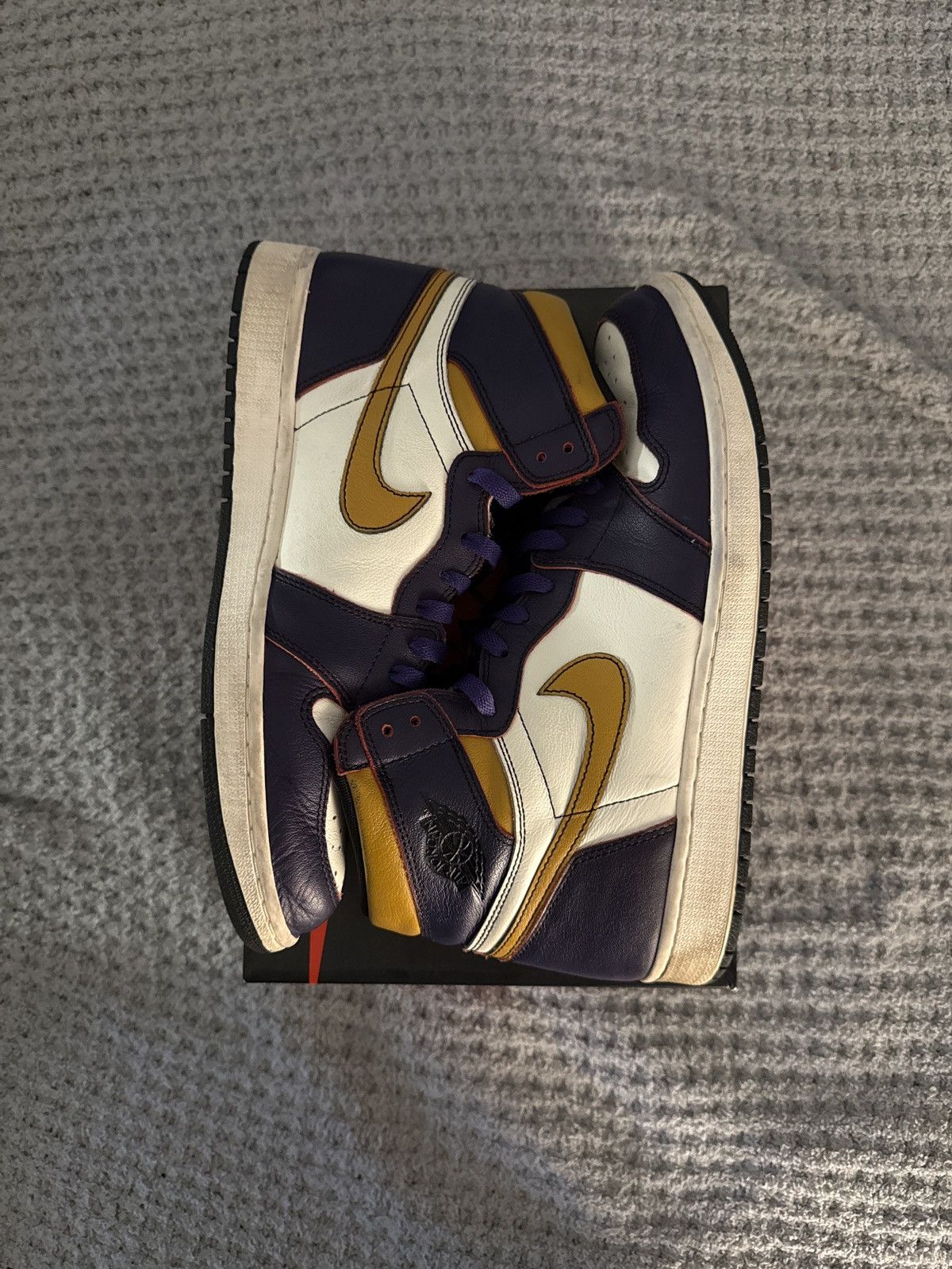 Nike SB Nike SB x Air Jordan 1 Defiant LA to CHI Size US 12 / EU 45 - 1 Thumbnail