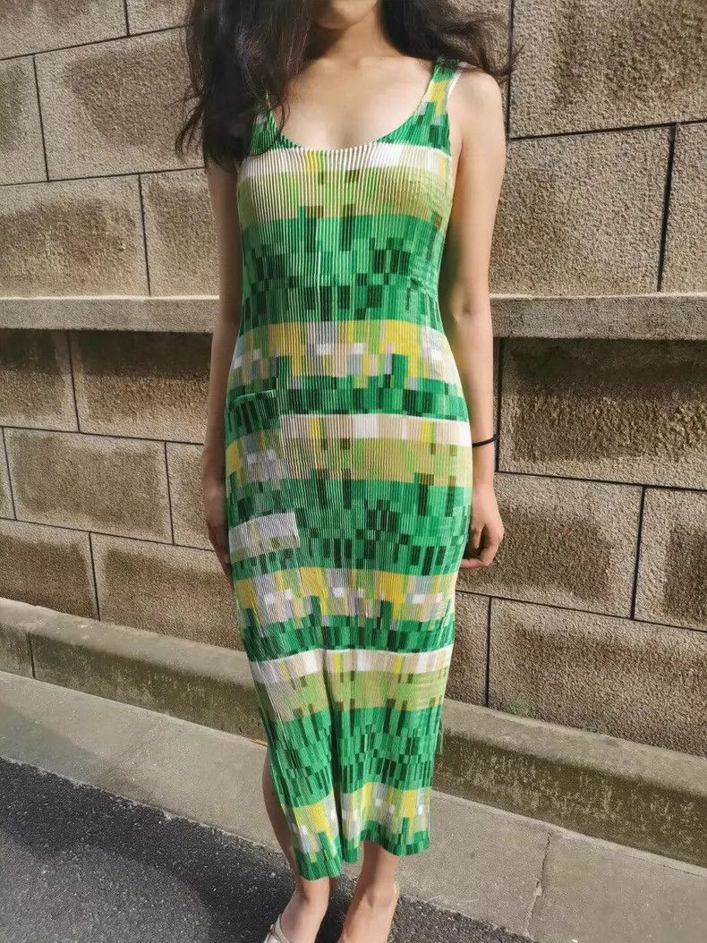 Other Issey Miyake/三宅一生 Green lace-up dress Size M / US 6-8 / IT 42-44 - 1 Thumbnail
