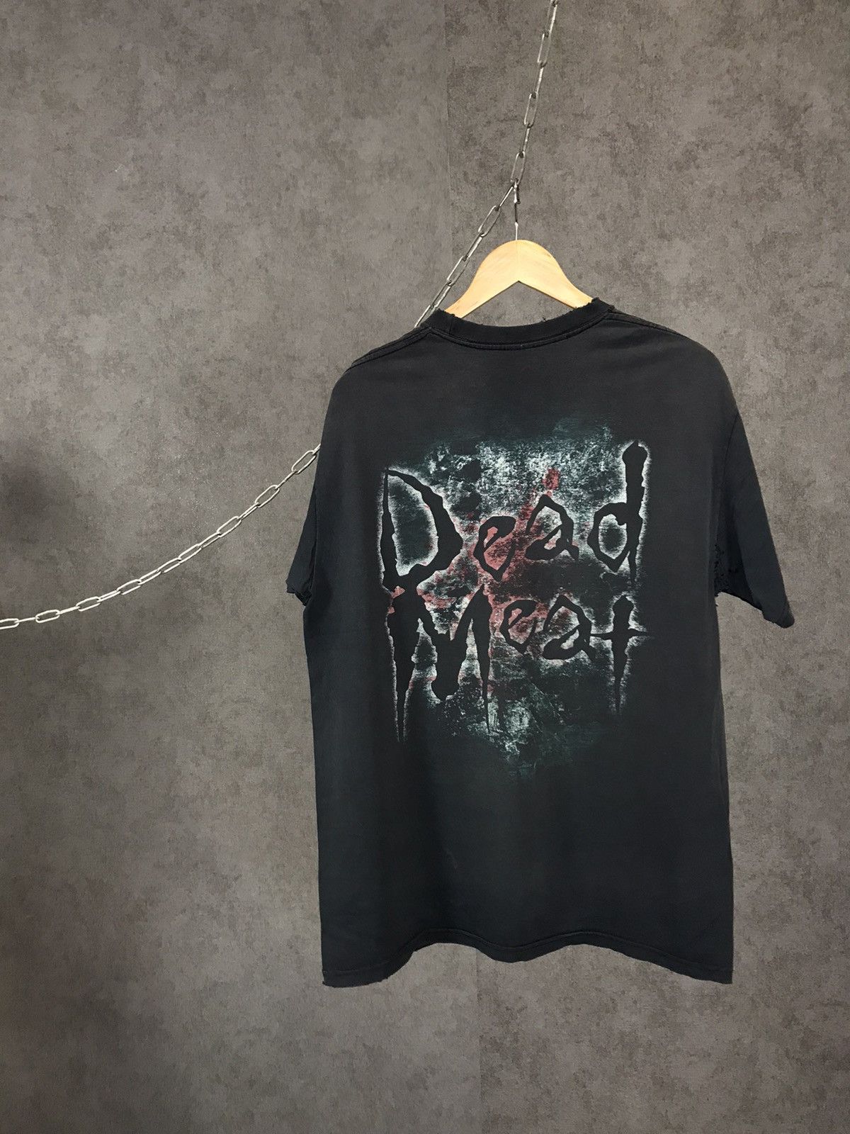 Band Tees Six Feet Under distressed vintage 2008 rock band tee hard Size US L / EU 52-54 / 3 - 6 Thumbnail