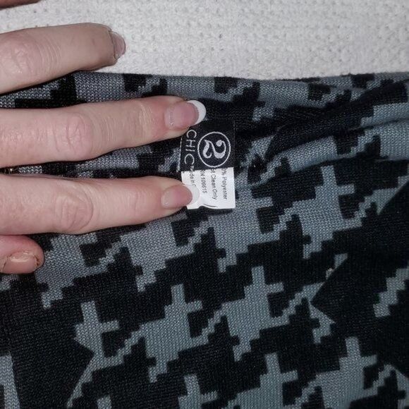 Designer 2 Chic Black & Silver Double Round Secret Zippered Pocket Sc Size ONE SIZE - 9 Thumbnail
