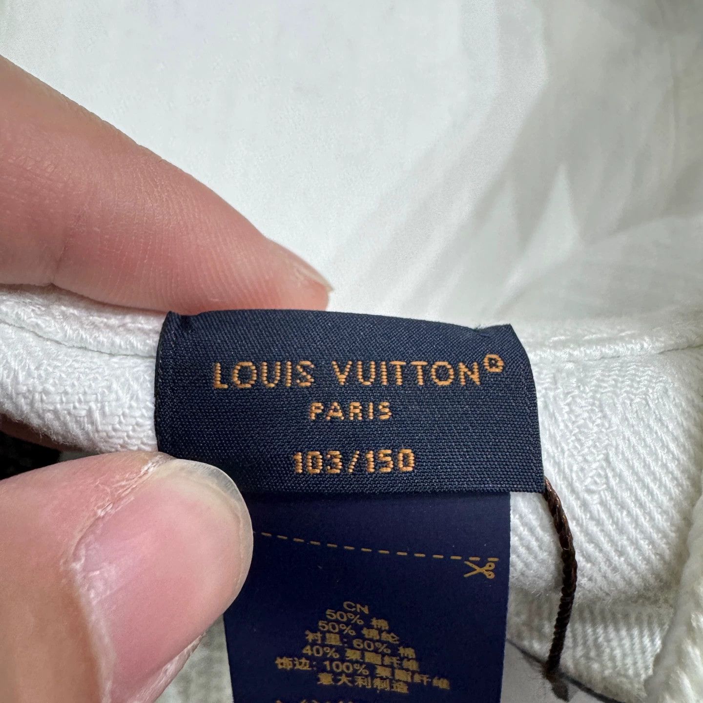 Louis Vuitton louis vuitton bucket hat limited 103/150 99 new frayed Size ONE SIZE - 7 Thumbnail