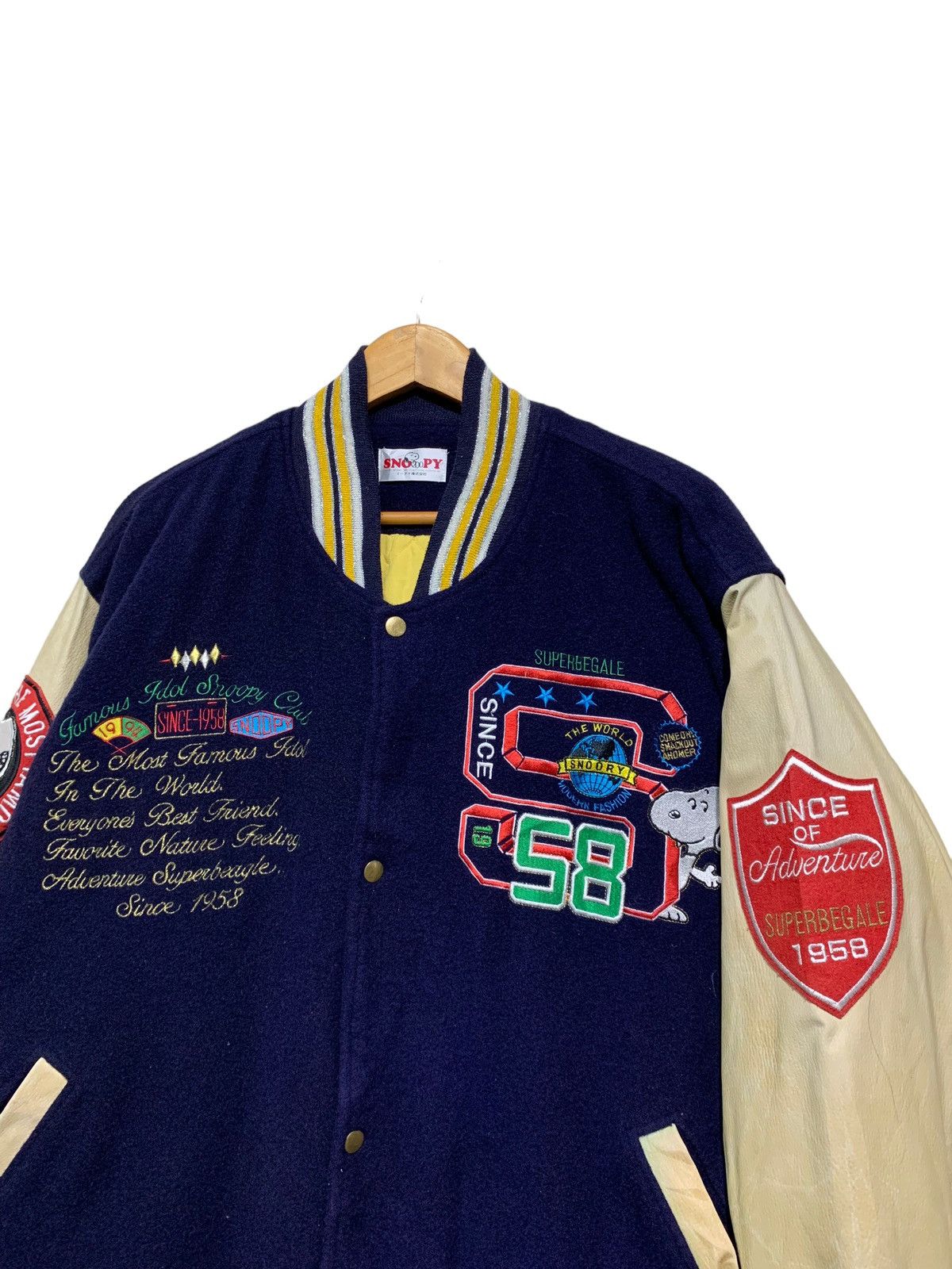 Anime × Peanuts 🔥RARE SNOOPY CHARACTER WOOL VARSITY JACKETS Size US L / EU 52-54 / 3 - 8 Thumbnail