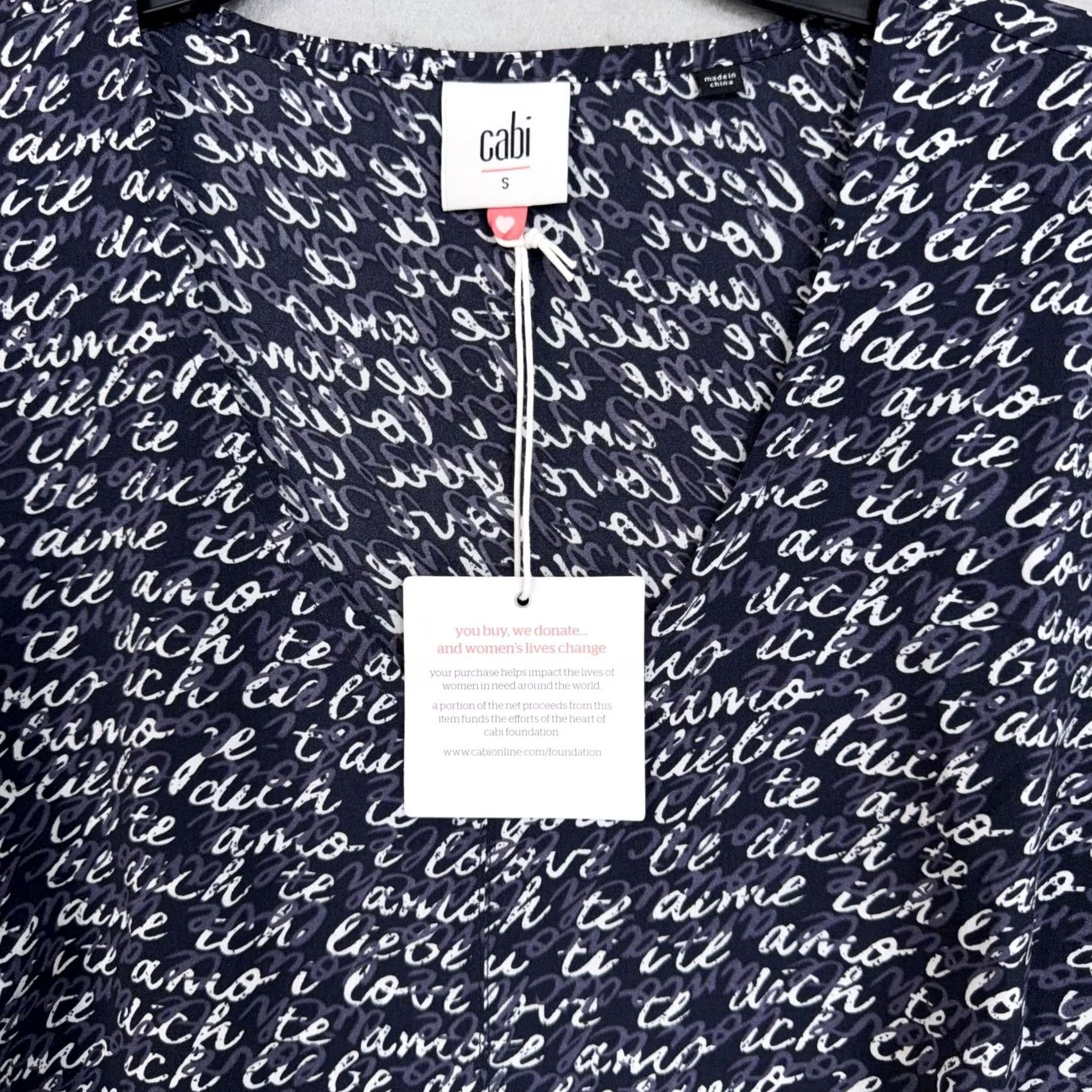 Vintage Cabi Blouse Womens Small Blue Love Te Amo Script Balloon Tunic Top Feminine Work Size S / US 4 / IT 40 - 7 Thumbnail