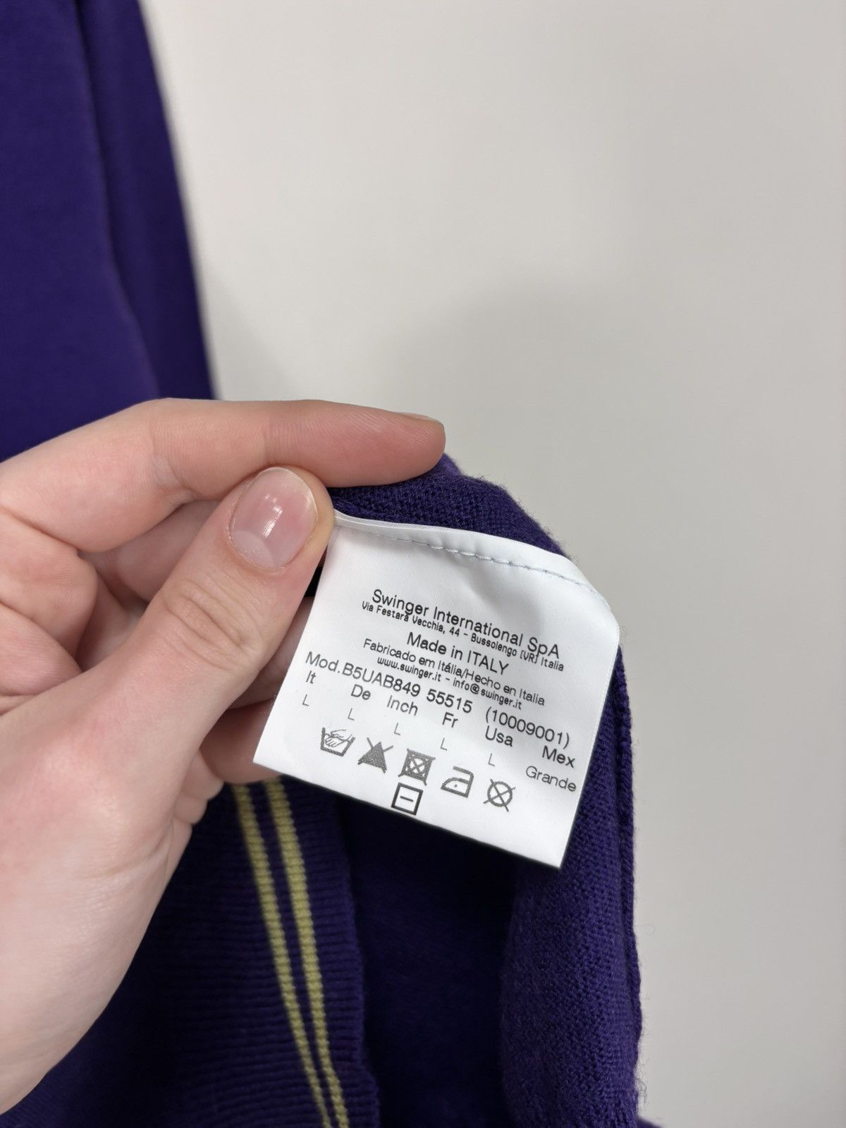Versus Versace Versus Versace Men’s Purple V-Neck Wool Sweater Jumper Size US L / EU 52-54 / 3 - 10 Thumbnail