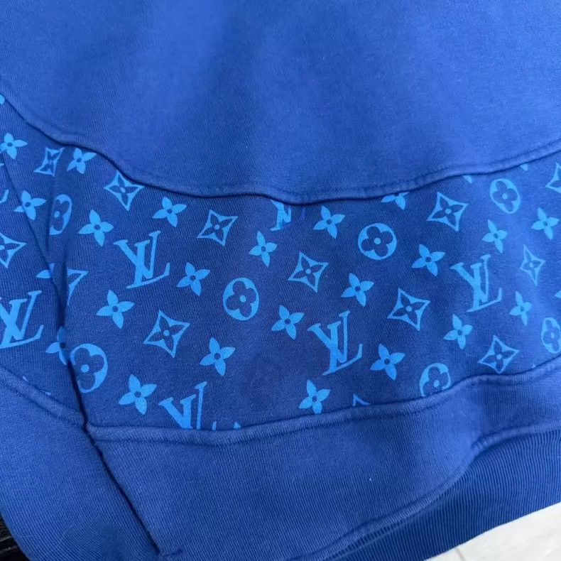 Louis Vuitton louis vuitton 23 New Circle Full Logo Printed Crew Neck Lo Size US L / EU 52-54 / 3 - 5 Thumbnail