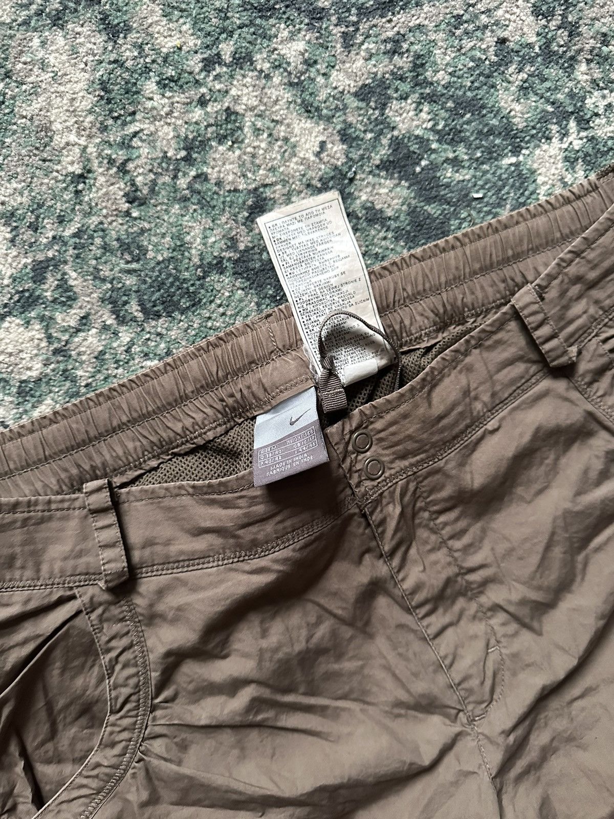 Nike VINTAGE NIKE SWOOSH NYLON BAGGY SKEPTA TRACK PANTS M Size US 32 / EU 48 - 4 Thumbnail