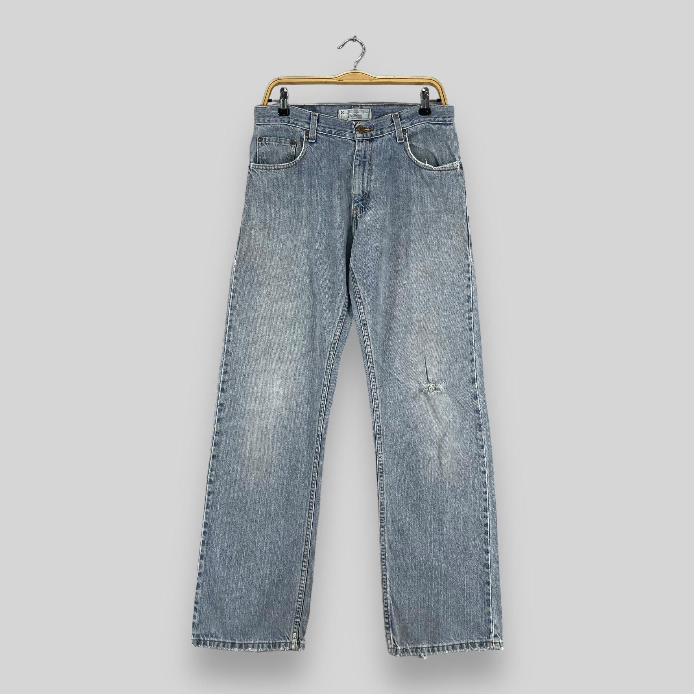 Levi's Size 31 Vintage Levis Signature Distressed Medium Wash Jeans Size US 31 - 1 Thumbnail