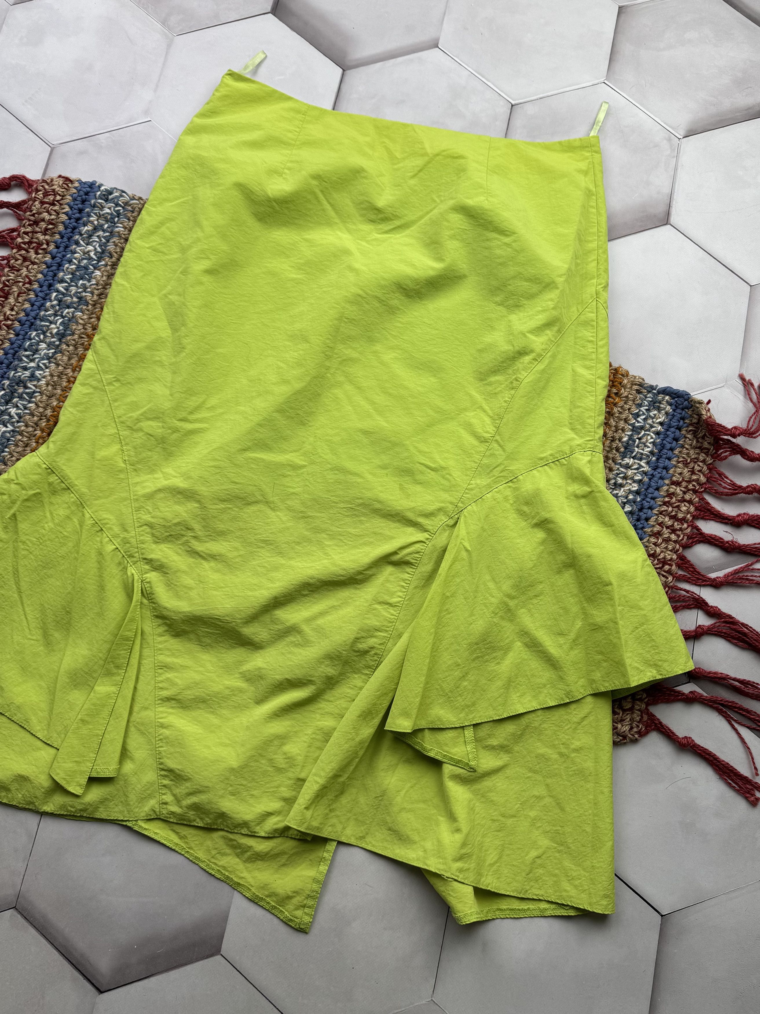 Vintage Vintage Asymmetry Flare Skirt (E4) Size 32" / US 10 / IT 46 - 6 Thumbnail