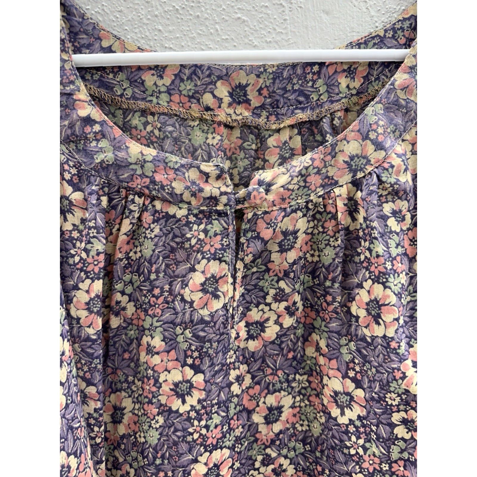 Vintage VINTAGE Jody T Womens Dress Purple Floral Puffy Sleeve 70s Size 13 Knee Length Cotton Polyester Zipper Short Sleeve Womens Size XL / US 12-14 / IT 48-50 - 7 Thumbnail